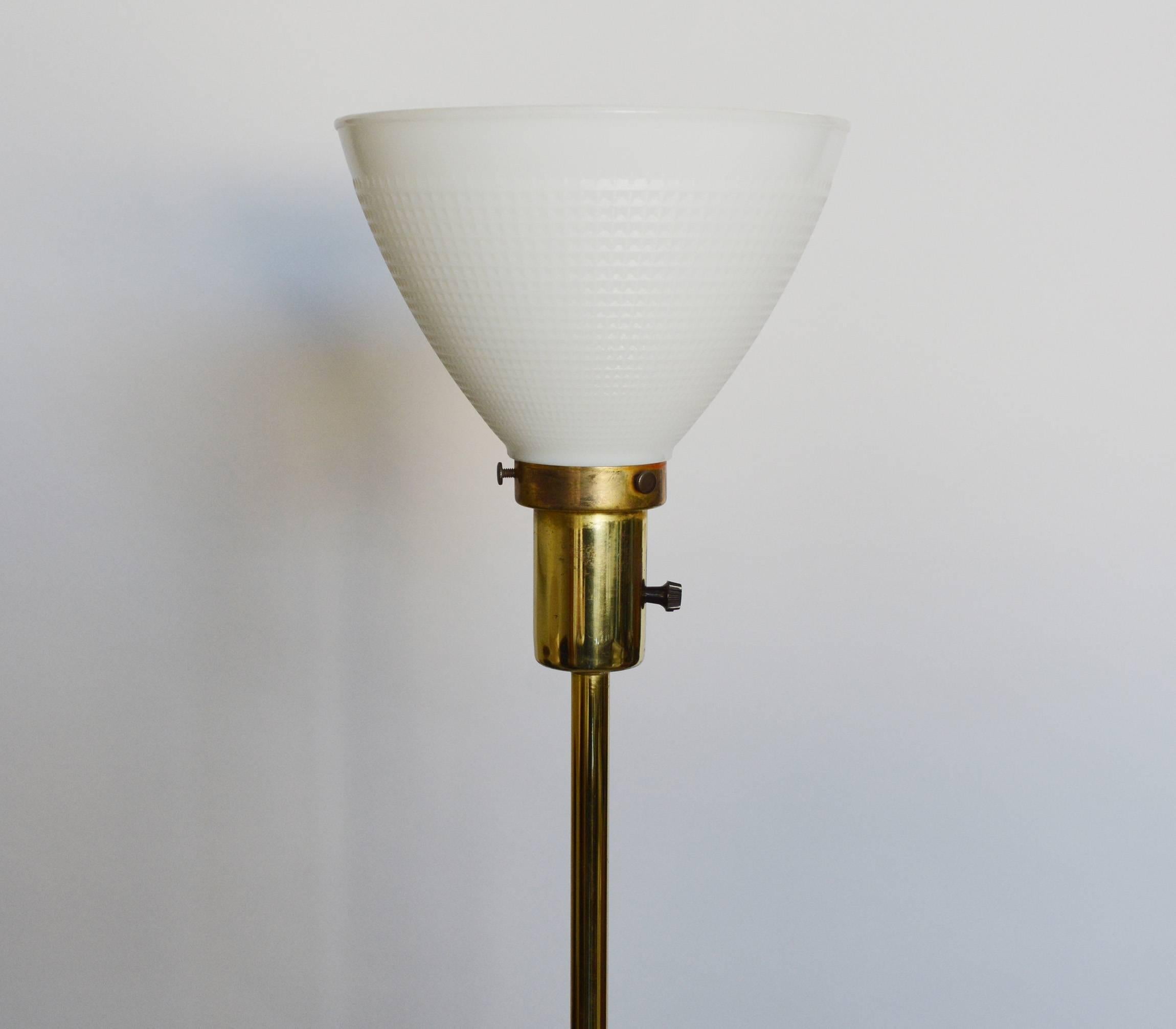 Modernist Brass Floor Lamp in the Style of Paul McCobb In Excellent Condition In San Mateo, CA