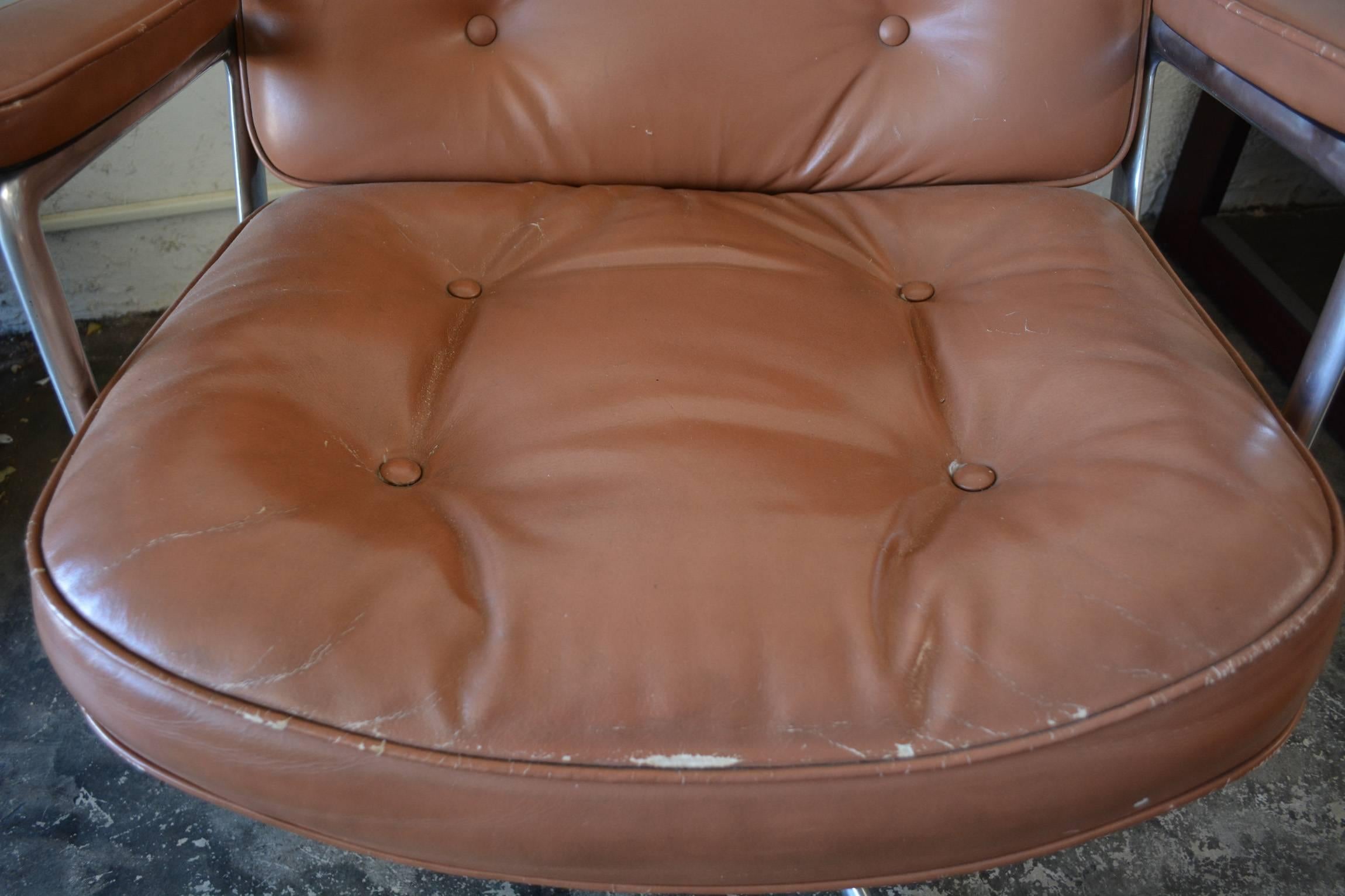 Charles Eames Time Life Lounge Chair 2