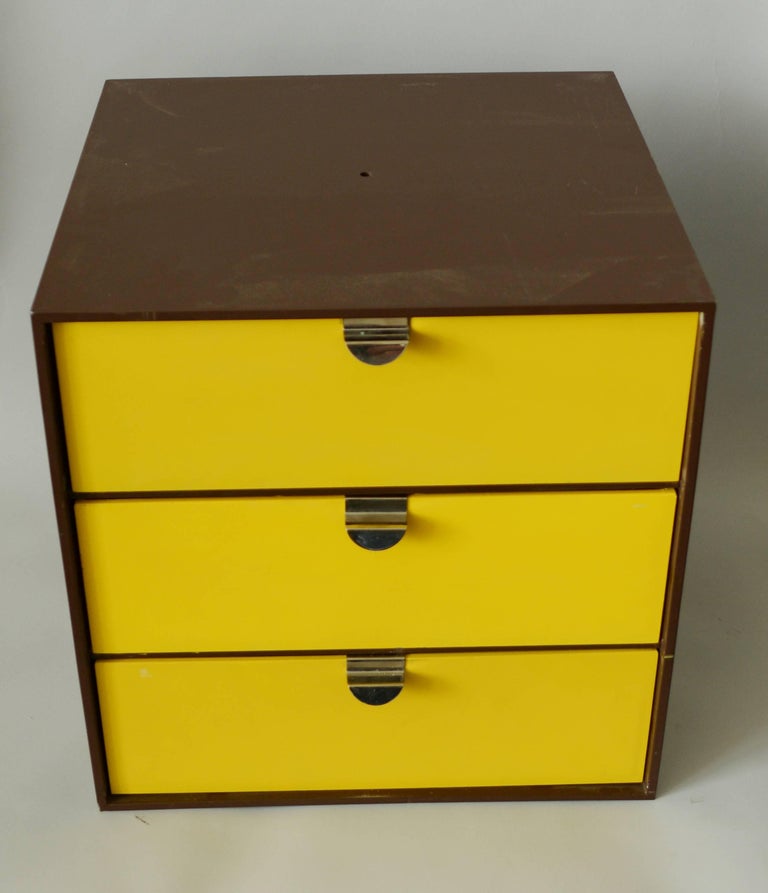 A set of 14 pcs 1970's 'Palaset' modular storage cubes for Treston