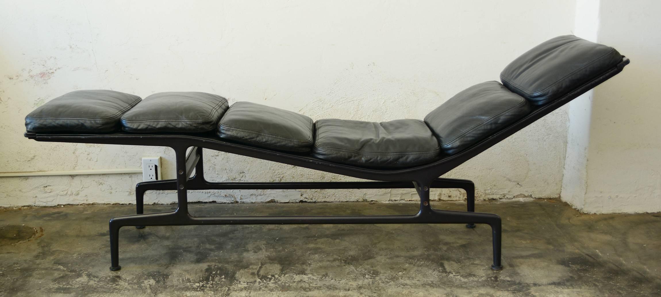 Aluminum Billy Wilder Chaise Lounge by Charles Eames