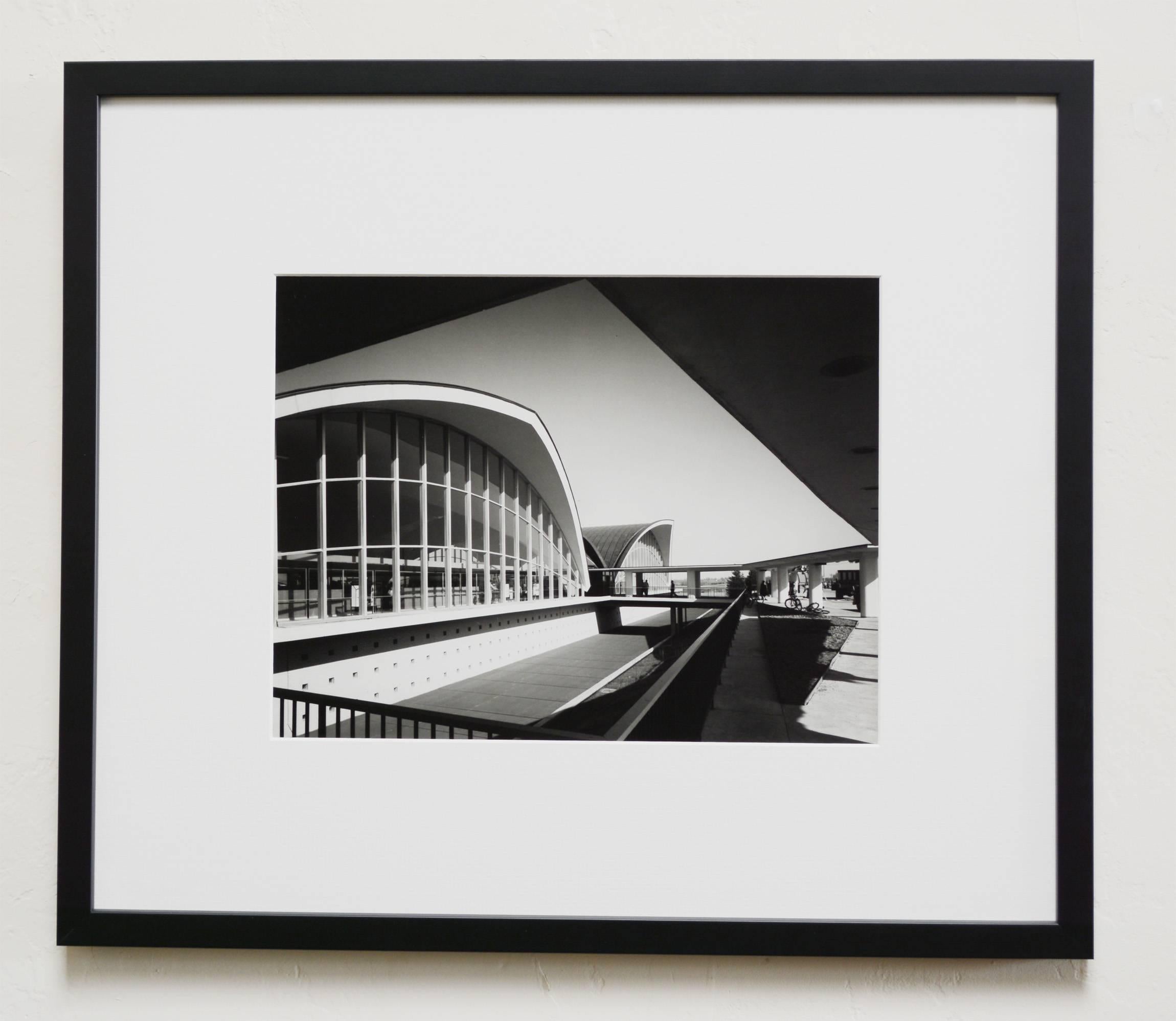 Vintage photo of the main terminal at the St. Louis International Airport taken by Ezra Stoller. This building was designed by Minoru Yamasaki in 1956. This photo is from a portfolio of photos from the architects office. The photo has Ezra Stoller's