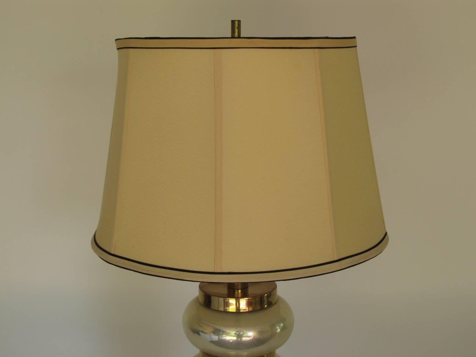 1940s, Mirrored Glass and Brass Table Lamp In Distressed Condition For Sale In Papaikou, HI