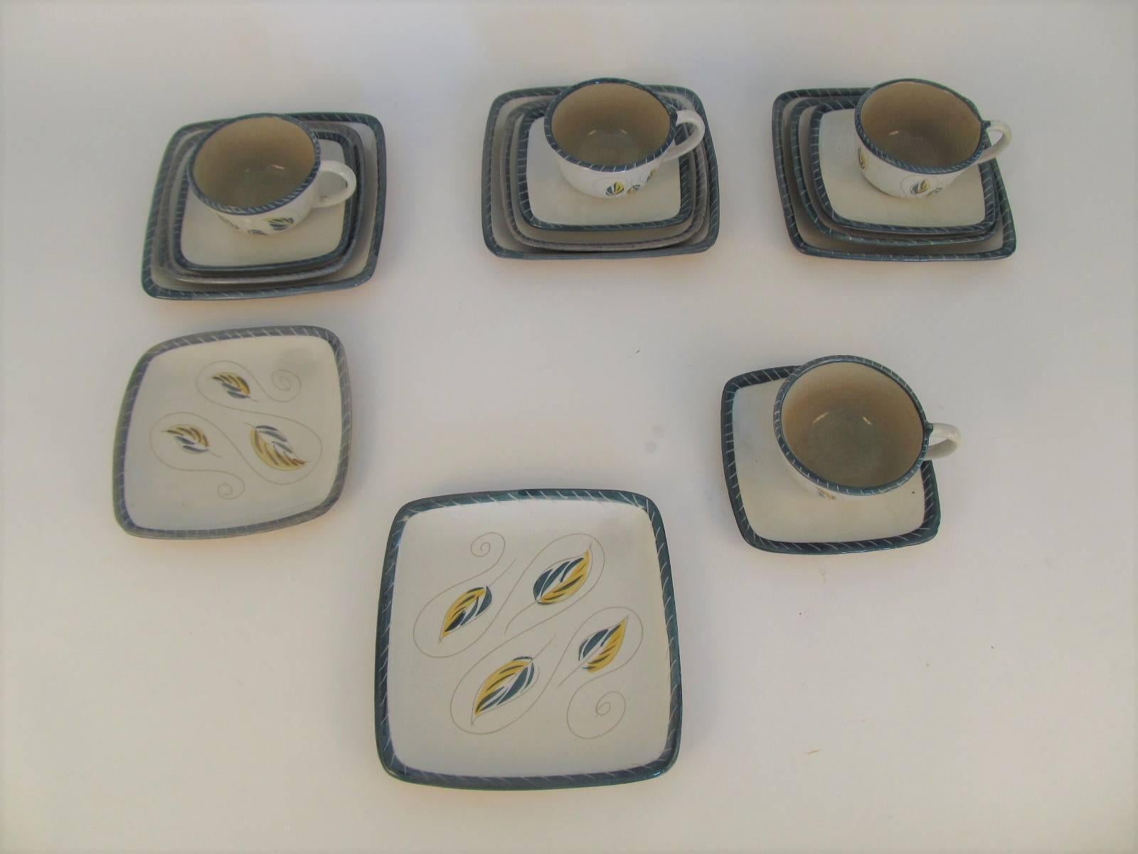 Mid-Century Modern 16 Piece Stoneware Luncheon Set by Glidden Parker with Square Dishes For Sale