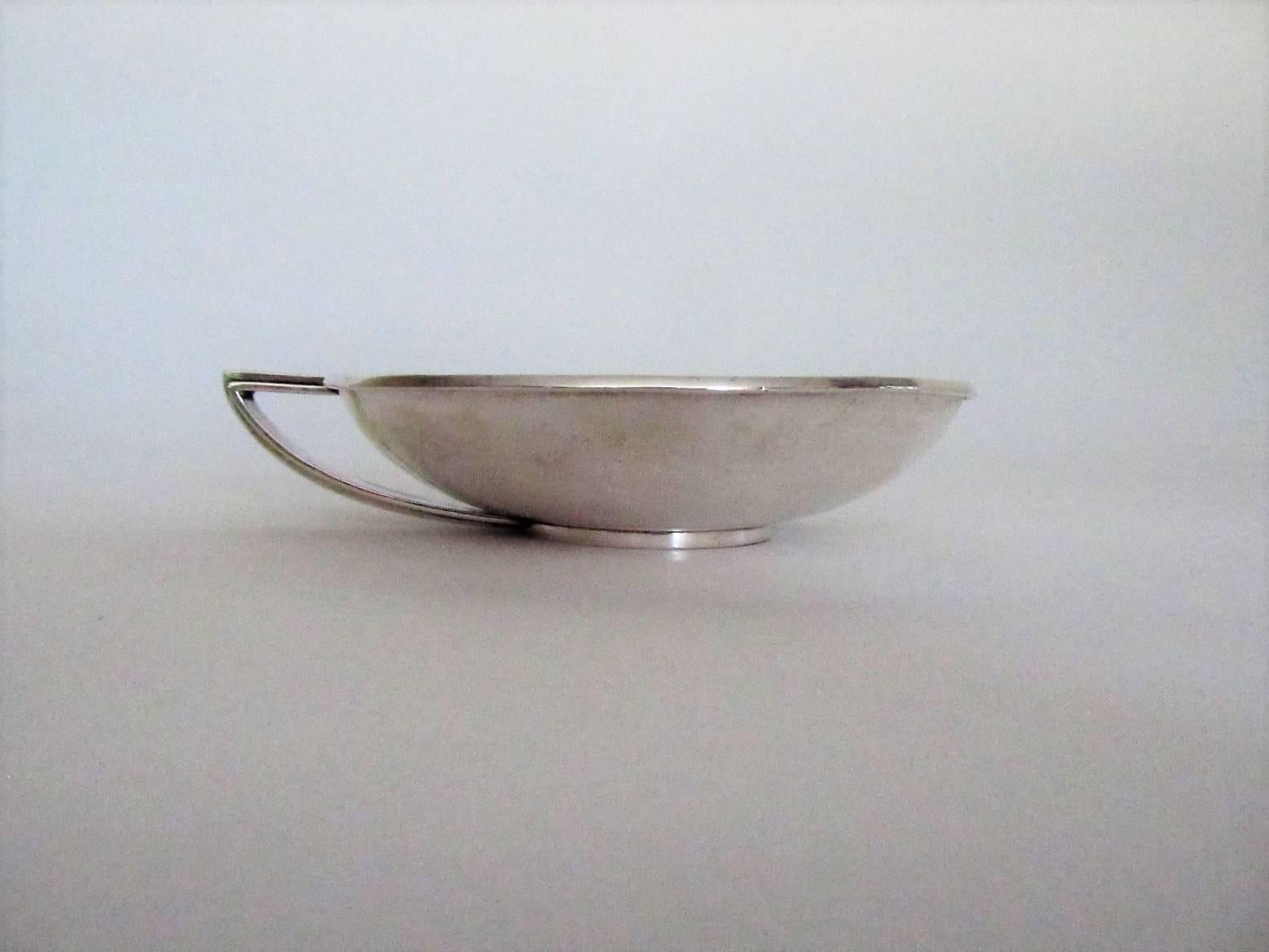 Hans Hansen Art Deco Sterling Silver Bowl, Denmark, 1934 In Good Condition For Sale In Papaikou, HI