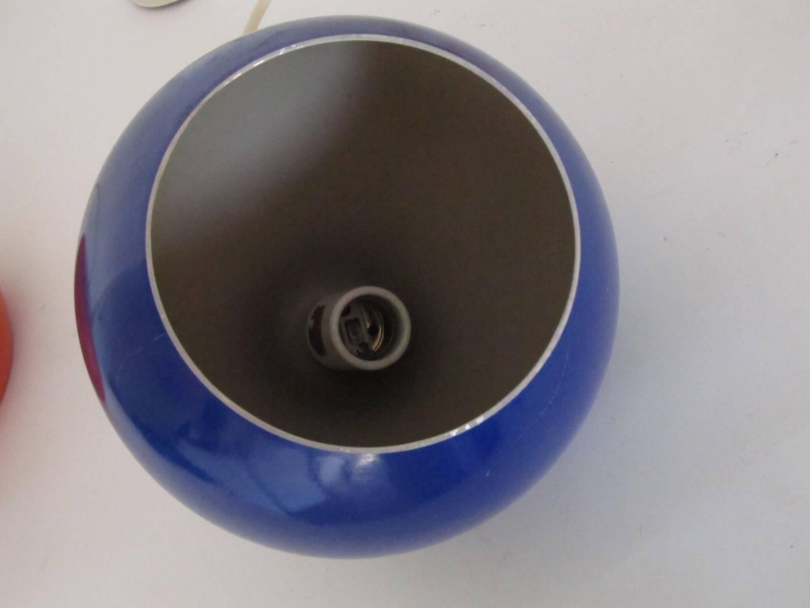 Set of Three Verner Panton Globe Pendant Lamps In Good Condition For Sale In Papaikou, HI