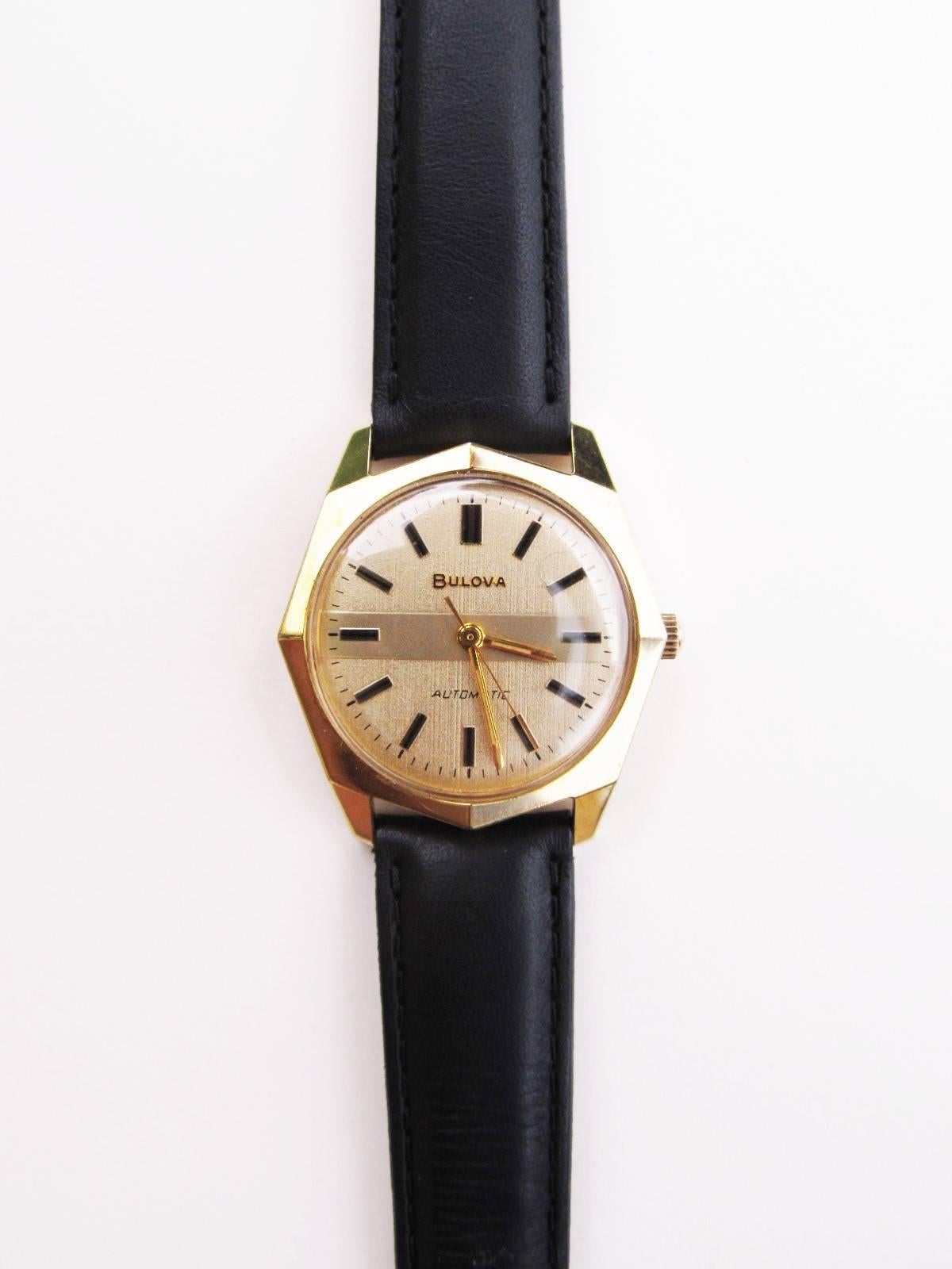 A striking and stylish men's watch in 10-karat RGP. Date code in the back, N3, dates it to 1973. Recently serviced, and in excellent working condition.