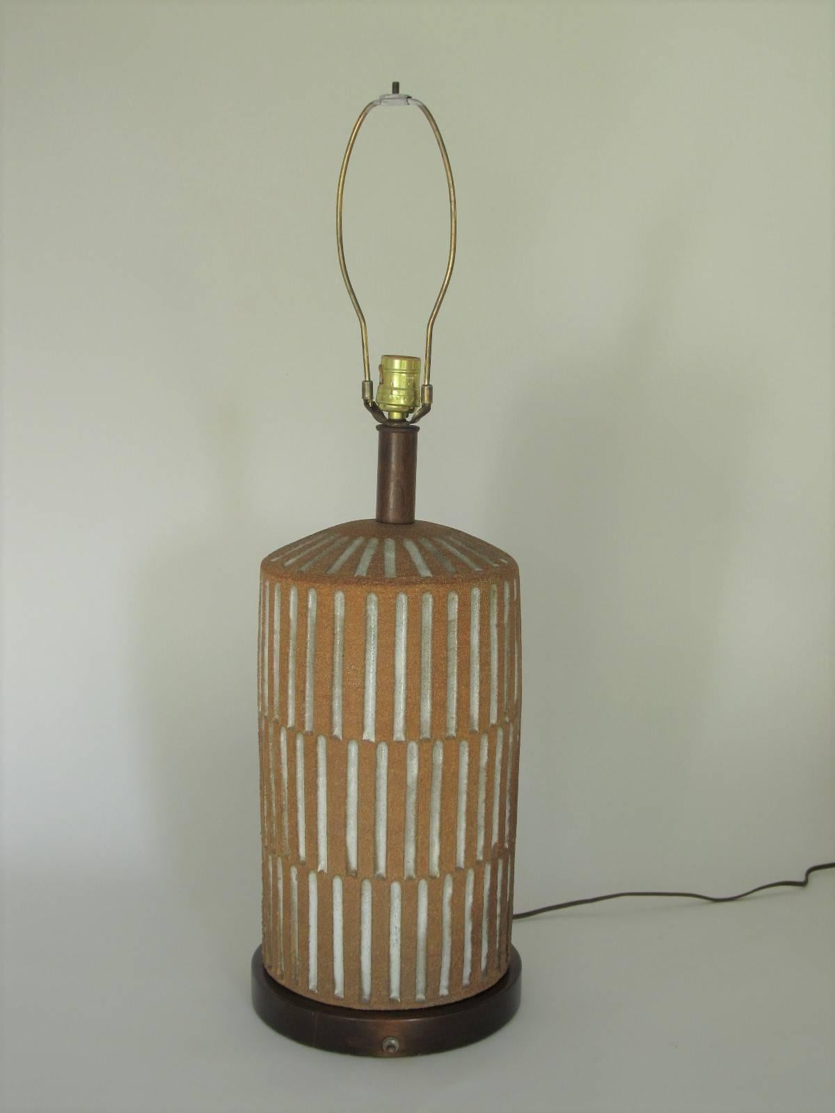 Handmade Studio Ceramic Lamp by Brent Bennett In Excellent Condition For Sale In Papaikou, HI