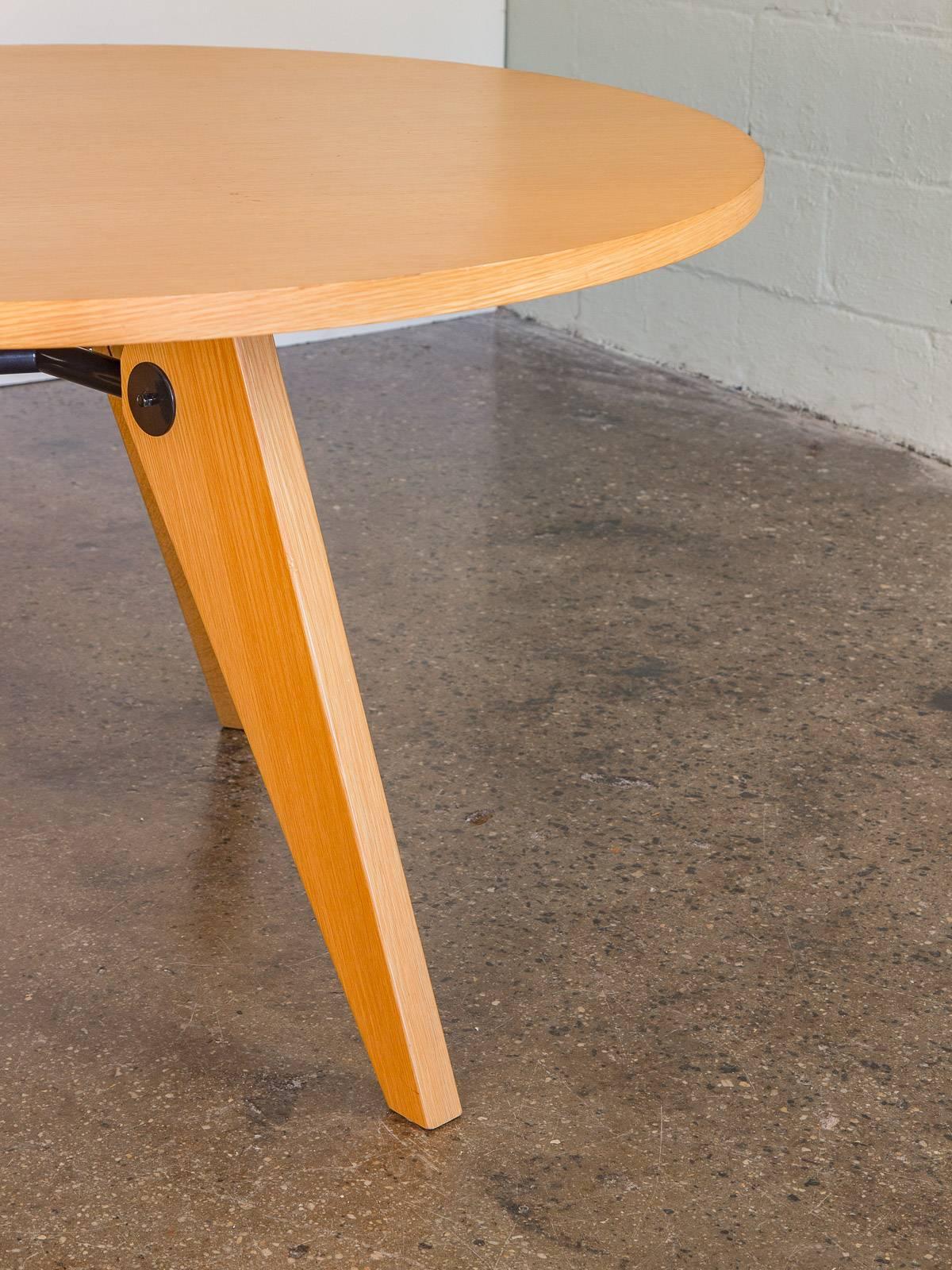 Mid-Century Modern Jean Prouvé Guéridon Table