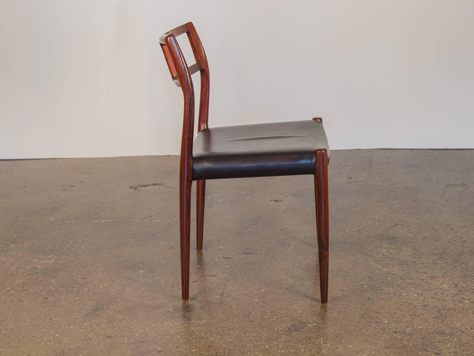 12 Rosewood Møller Dining Chairs In Excellent Condition In Brooklyn, NY