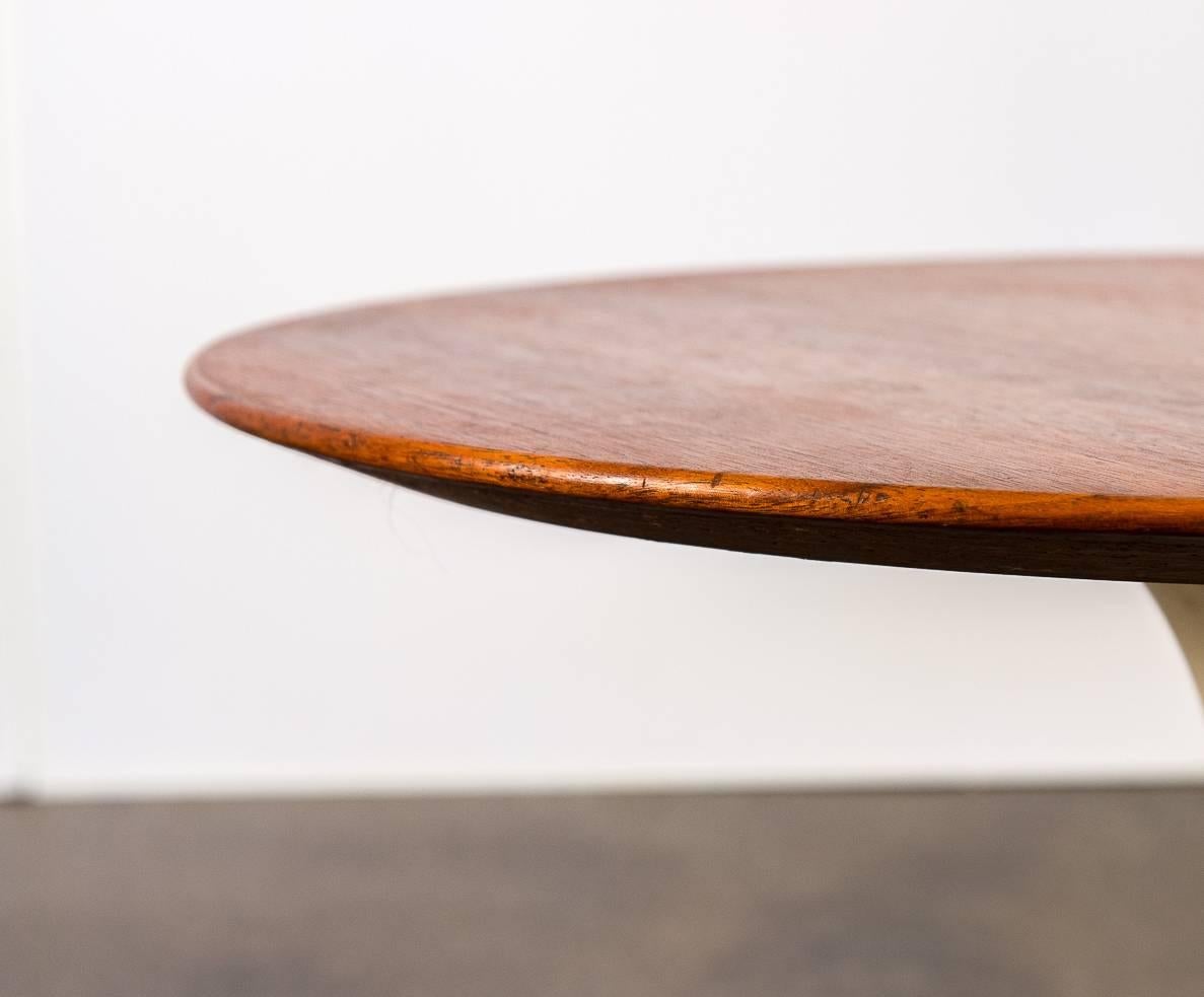 Mid-Century Modern Tulip Side Table by Eero Saarinen