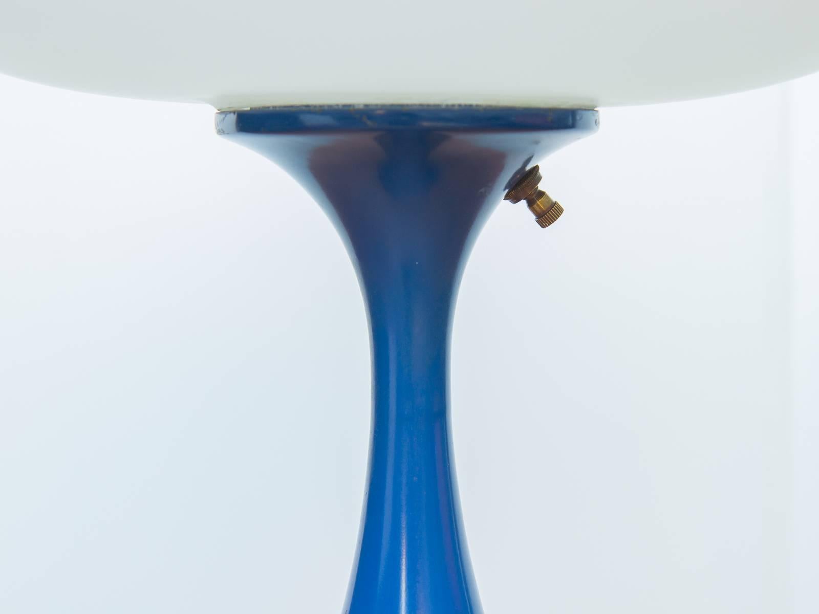 Mid-Century Modern Blue Mushroom Laurel Table Lamp