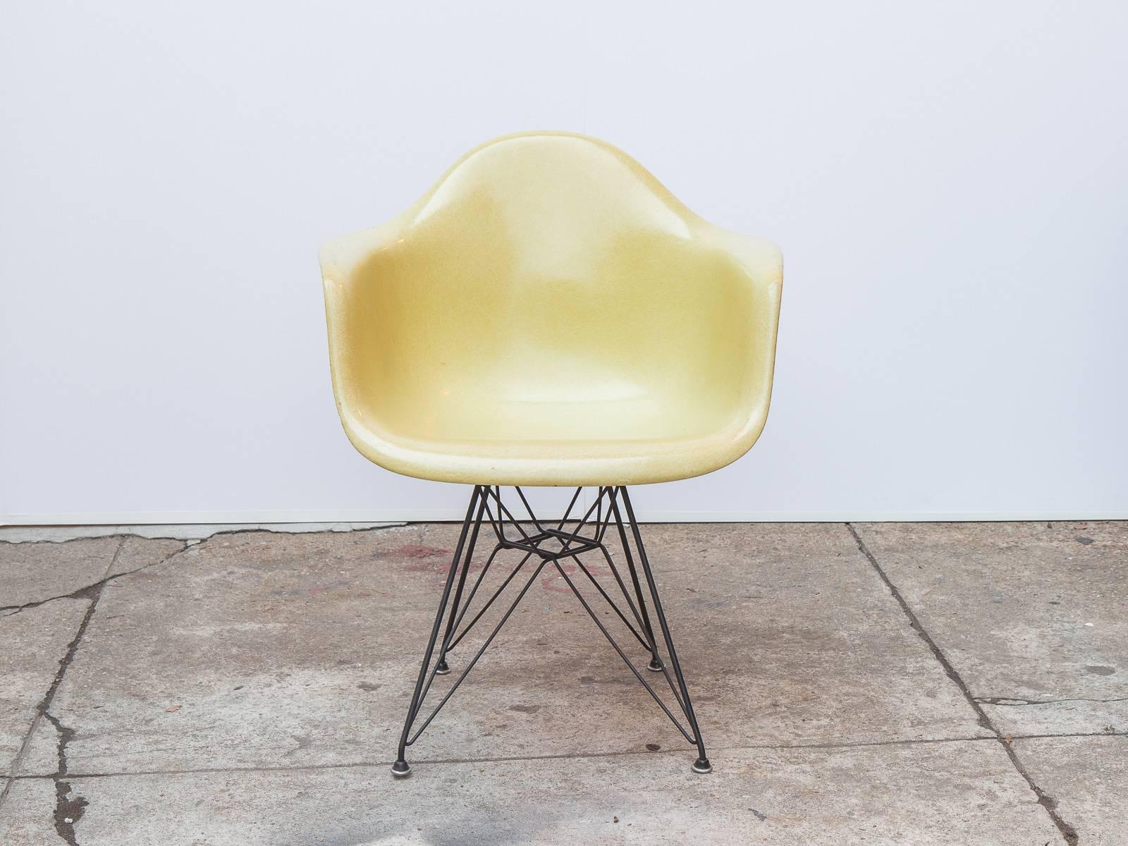 Eames Molded Fiberglass Armchair in Lemon Yellow 1