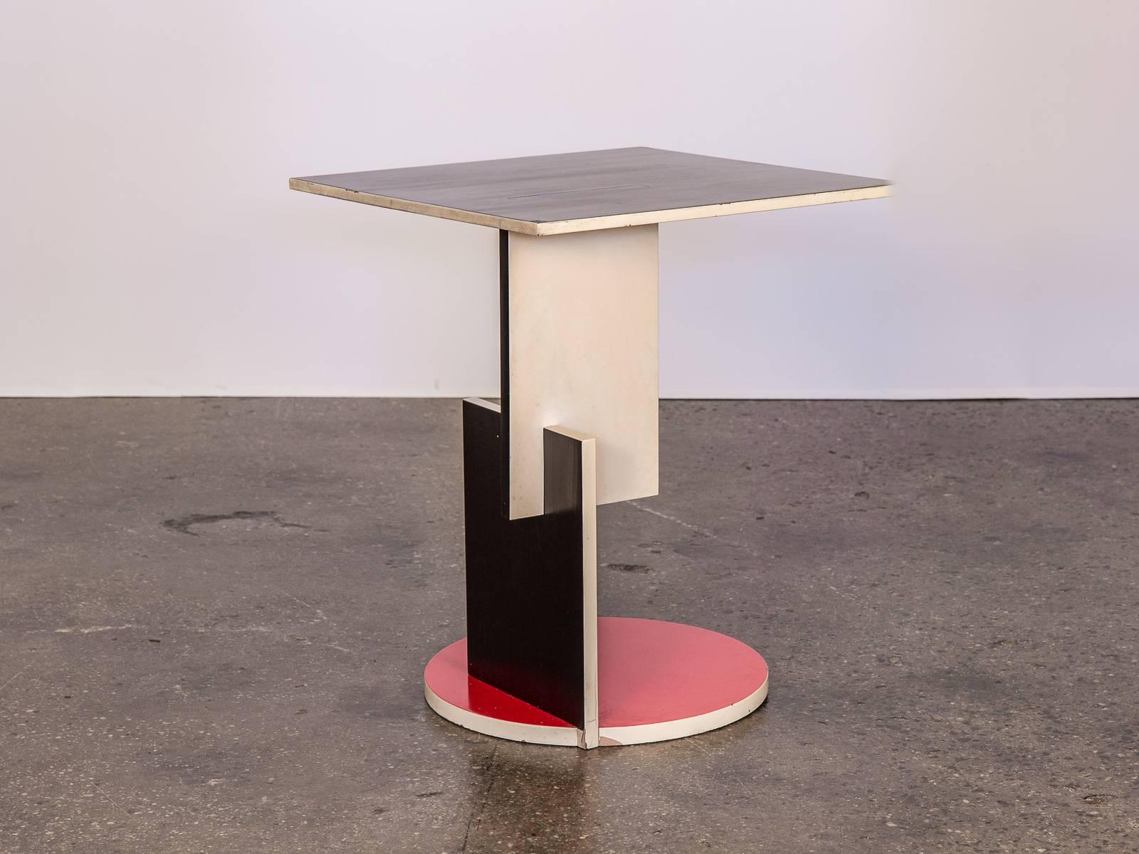 Table Schroeder de De Stijl pour Cassina Bon état à Brooklyn, NY