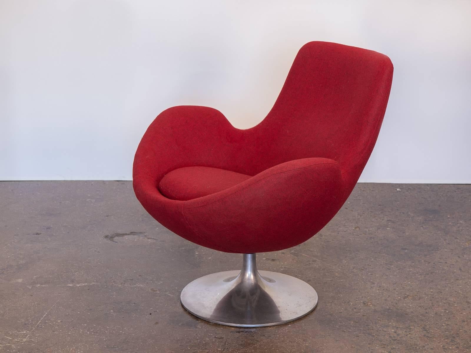 Mid-Century Modern Red Overman-Style Swivel Lounge Chair