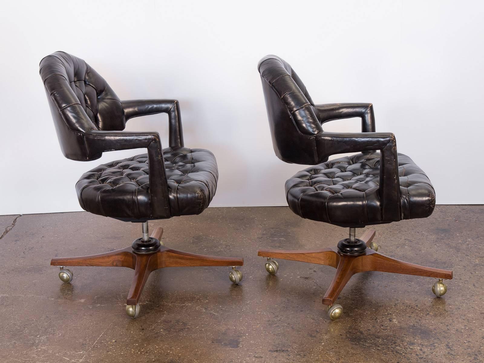Mid-Century Modern Pair of Edward Wormley Dunbar Tufted Swivel Chairs
