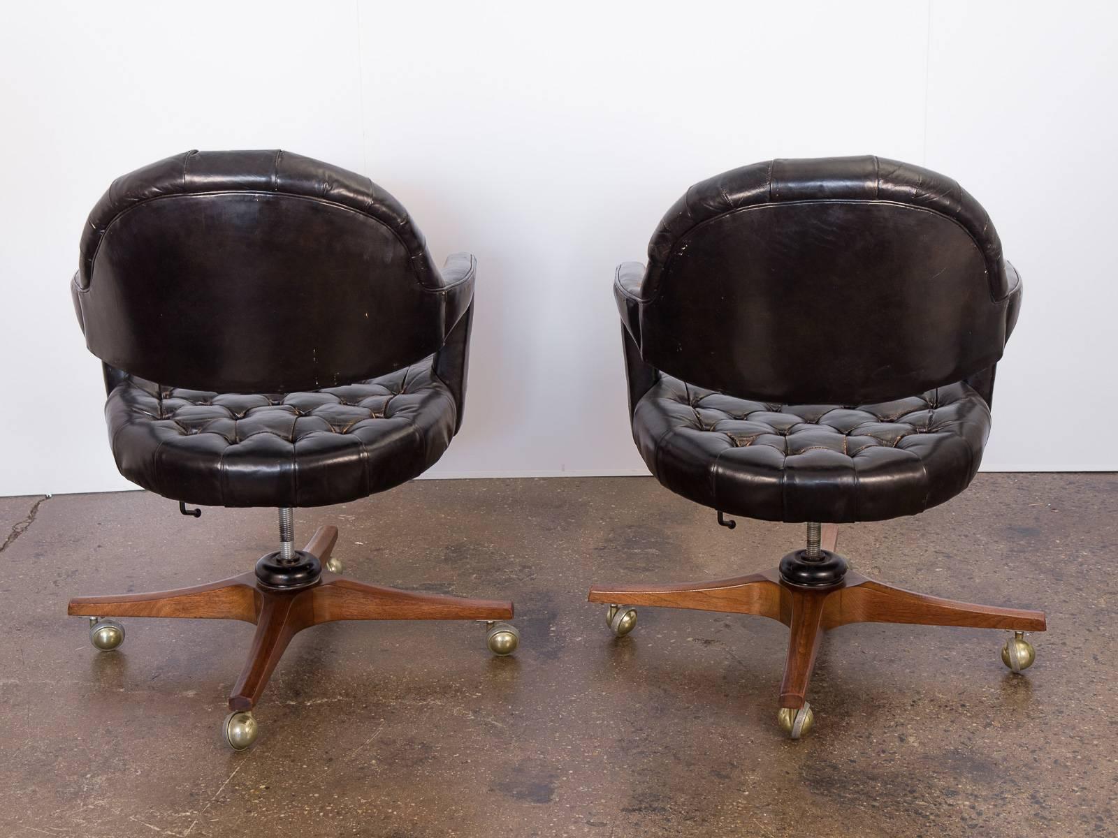 Pair of Edward Wormley Dunbar Tufted Swivel Chairs In Excellent Condition In Brooklyn, NY