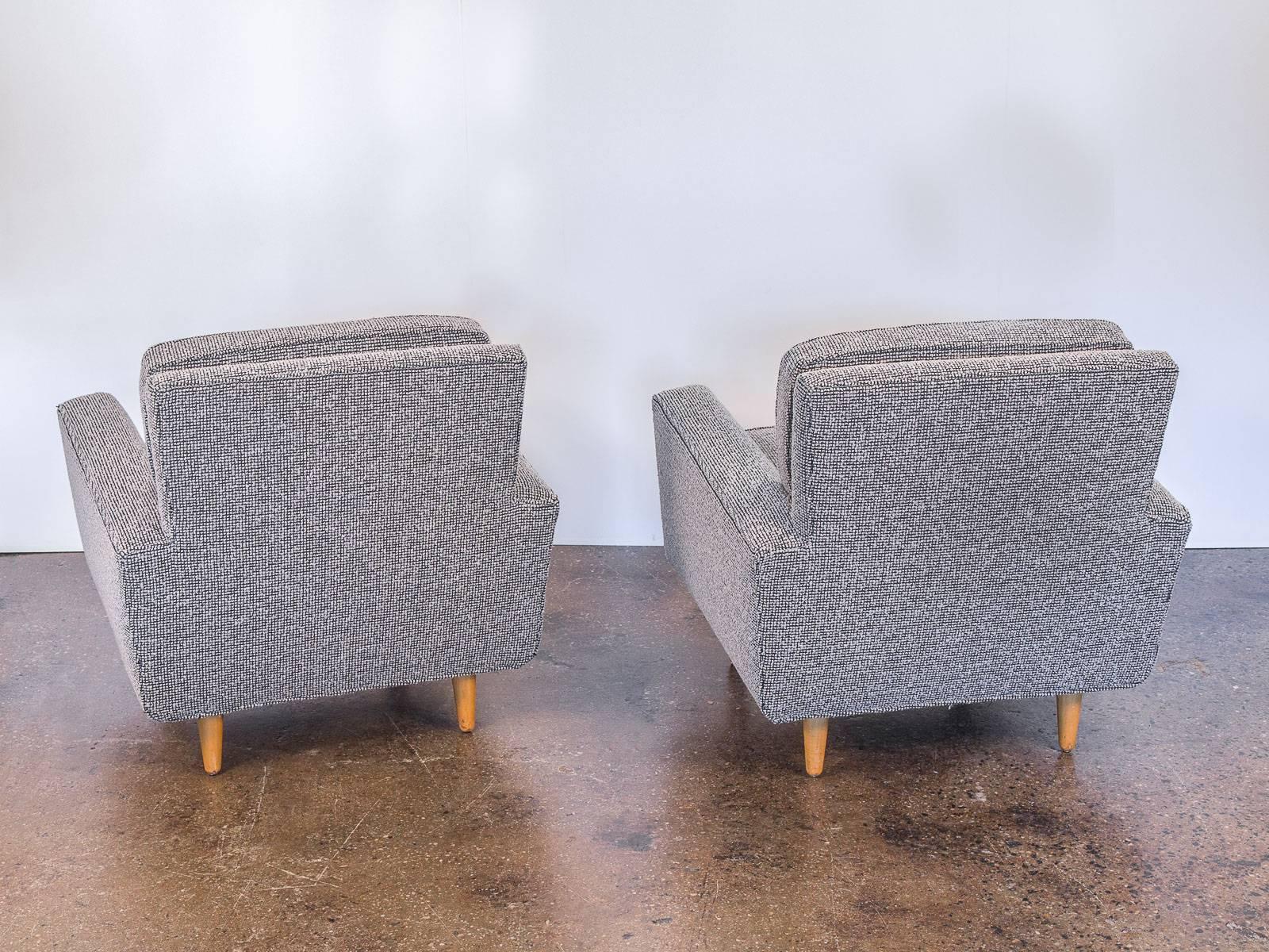 Pair of Florence Knoll Model 25 Lounge Chairs In Excellent Condition In Brooklyn, NY