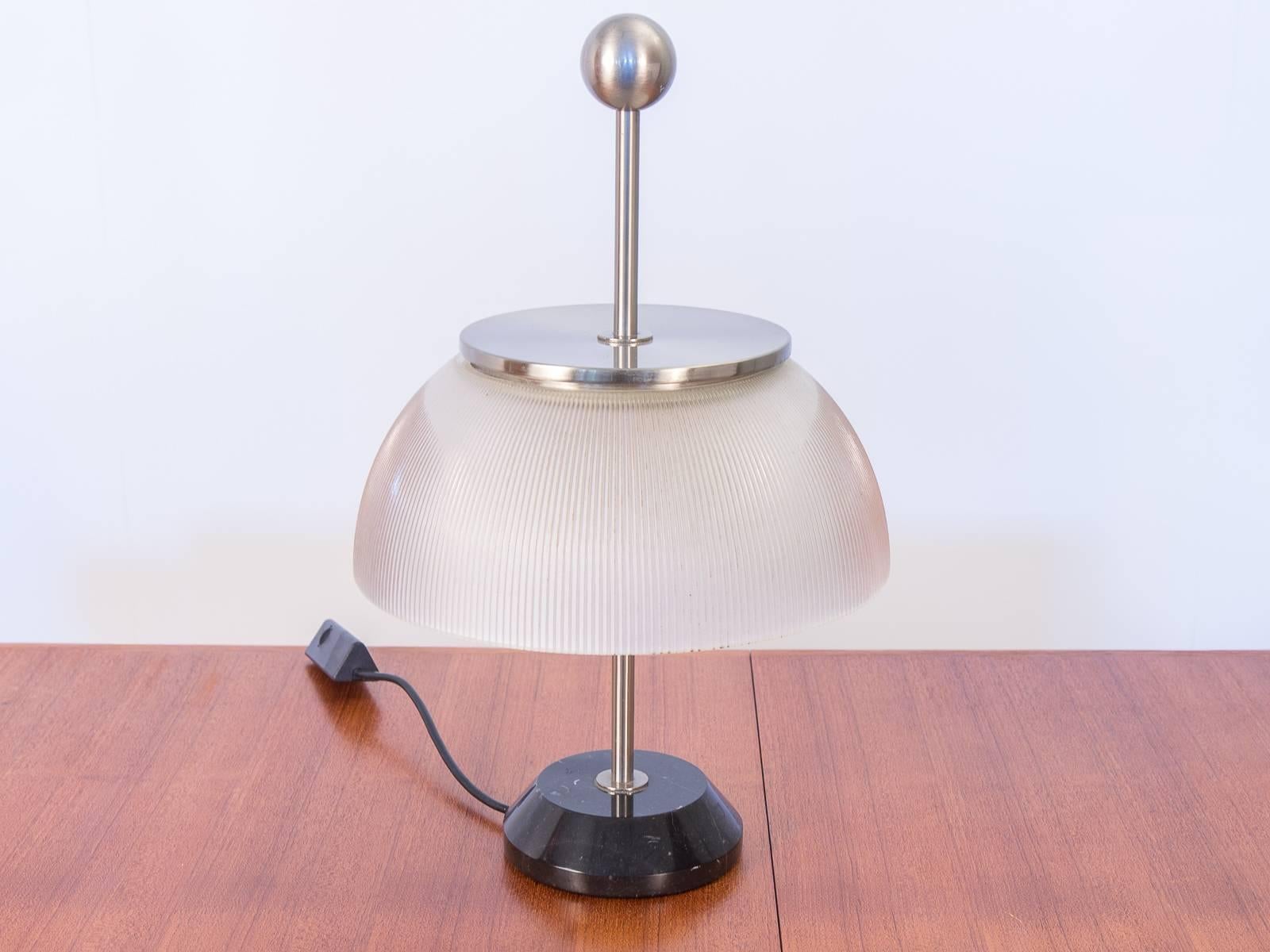 Italian modern table lamp 