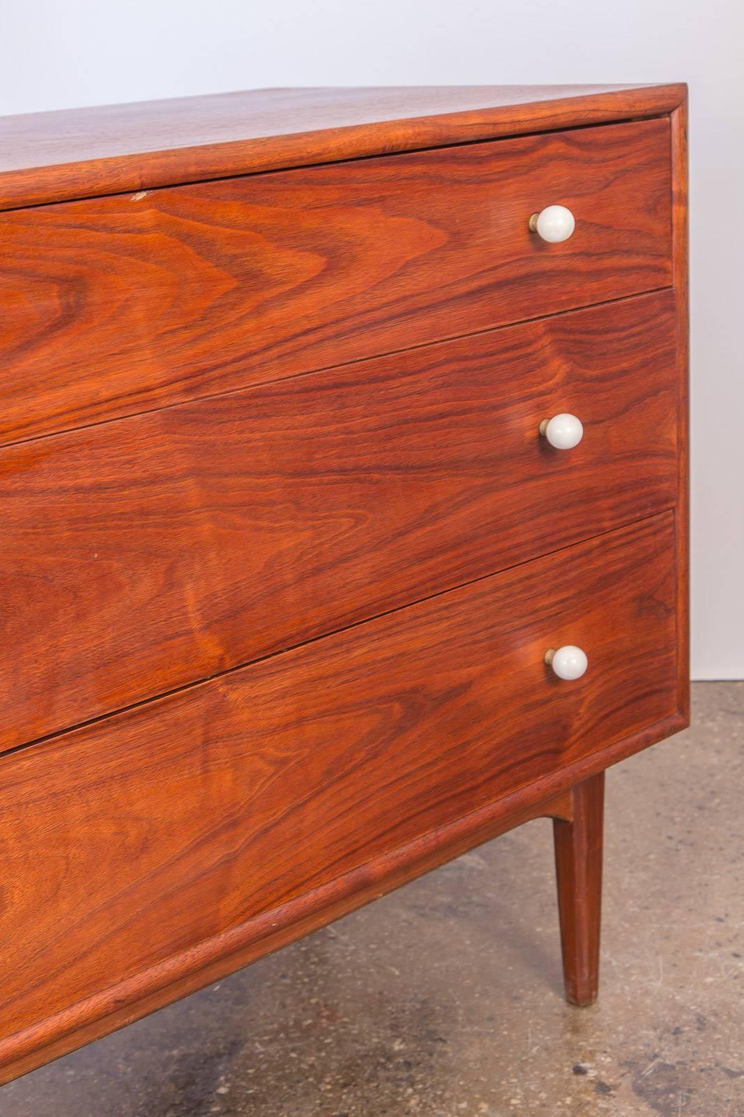 Declaration Vanity Dresser for Drexel by Kipp Stewart and Stewart MacDougall In Excellent Condition In Brooklyn, NY