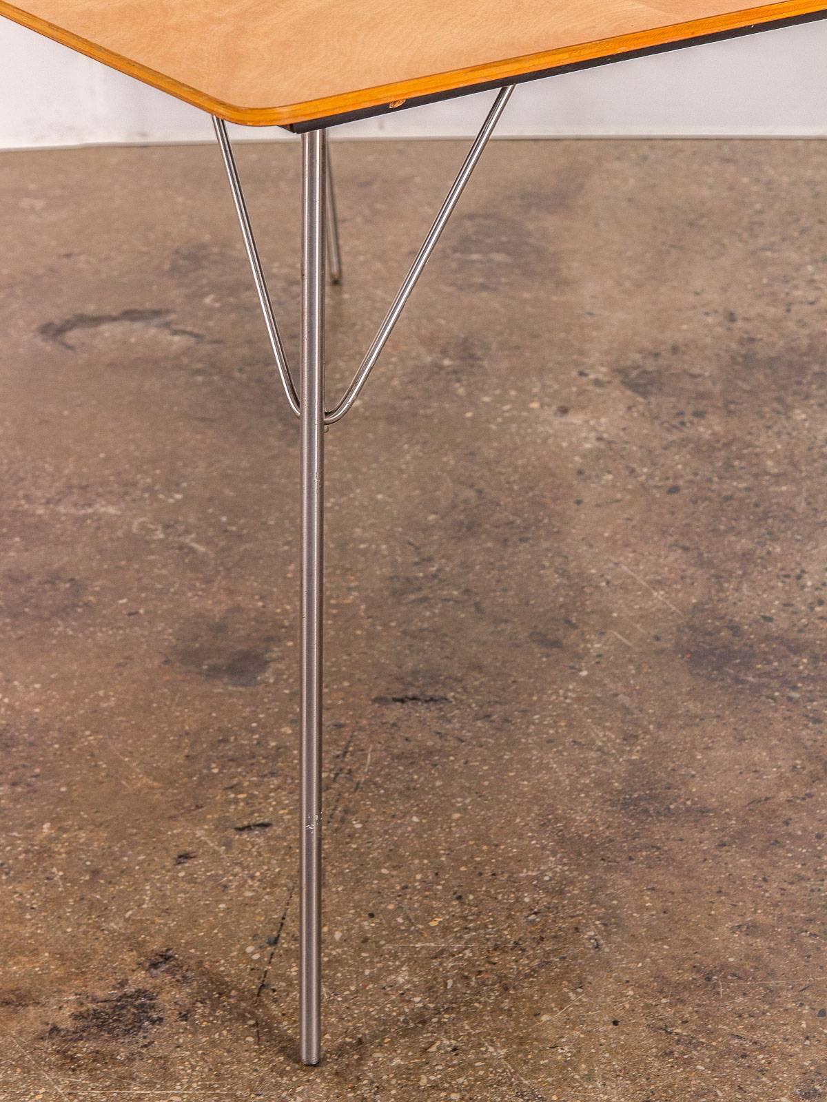 American Early Eames DTM Folding Table