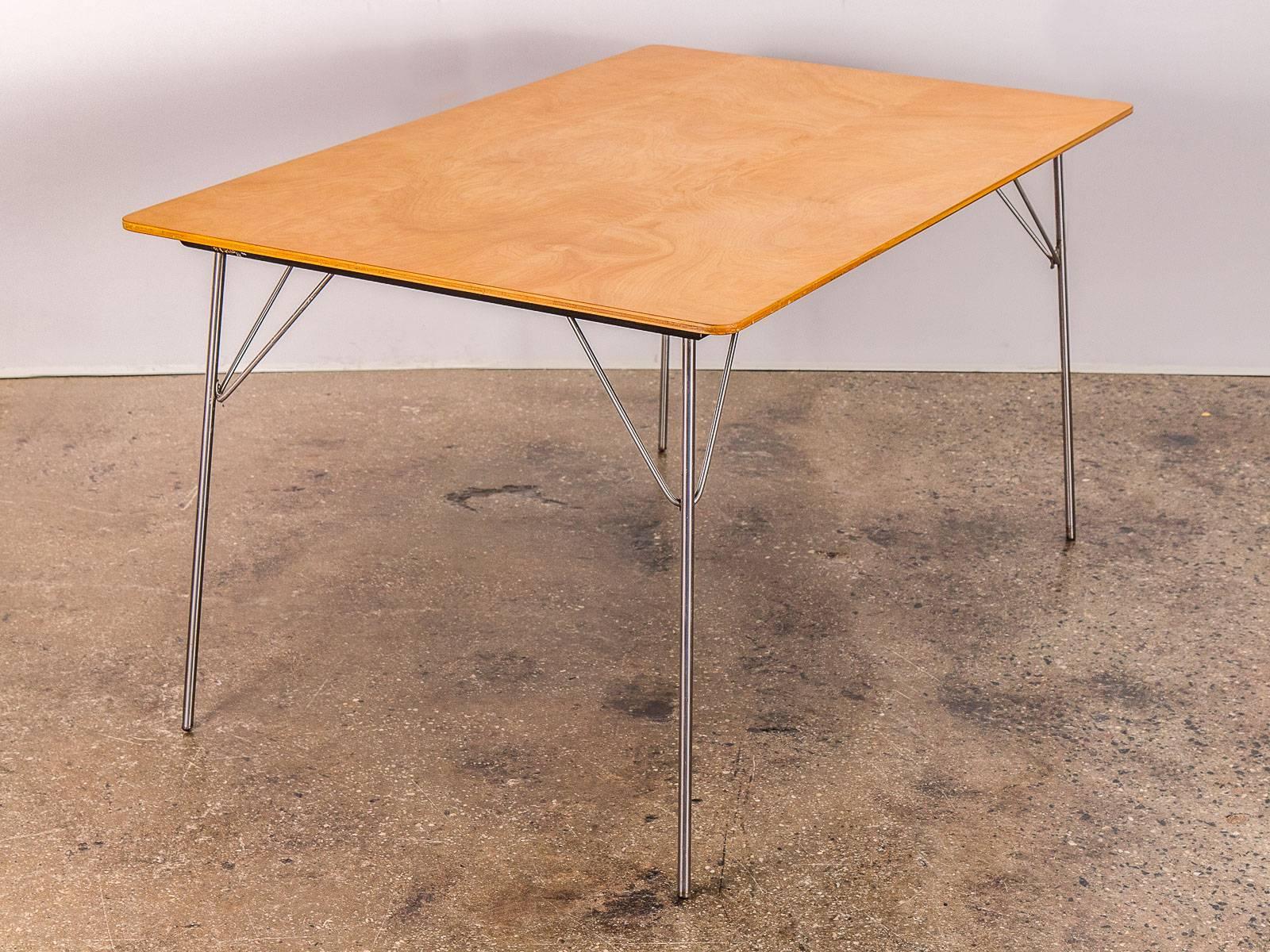 eames folding table