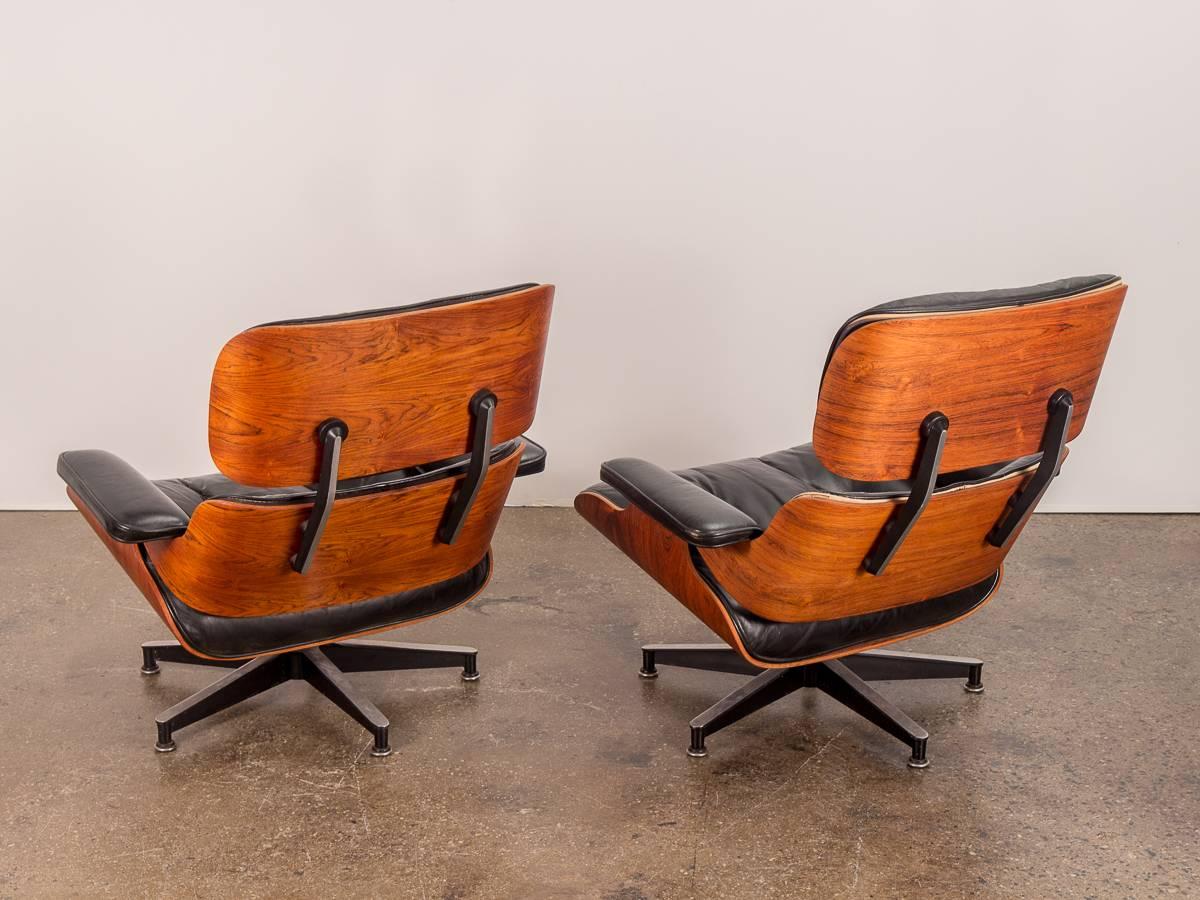 Mid-Century Modern Pair of 1960s Eames 670 Lounge Chairs and 671 Ottomans