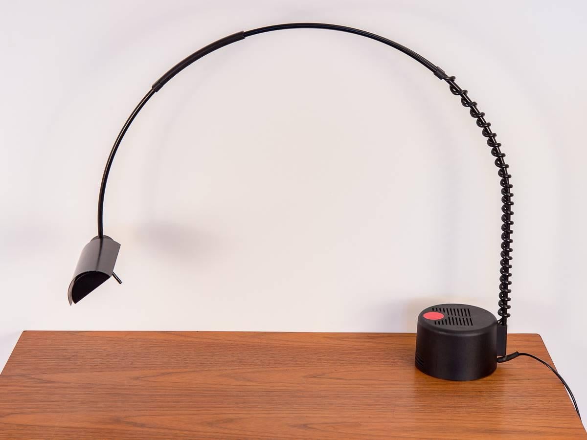 Metallo Lampada a bobina francese, anni '80, post-moderna in vendita