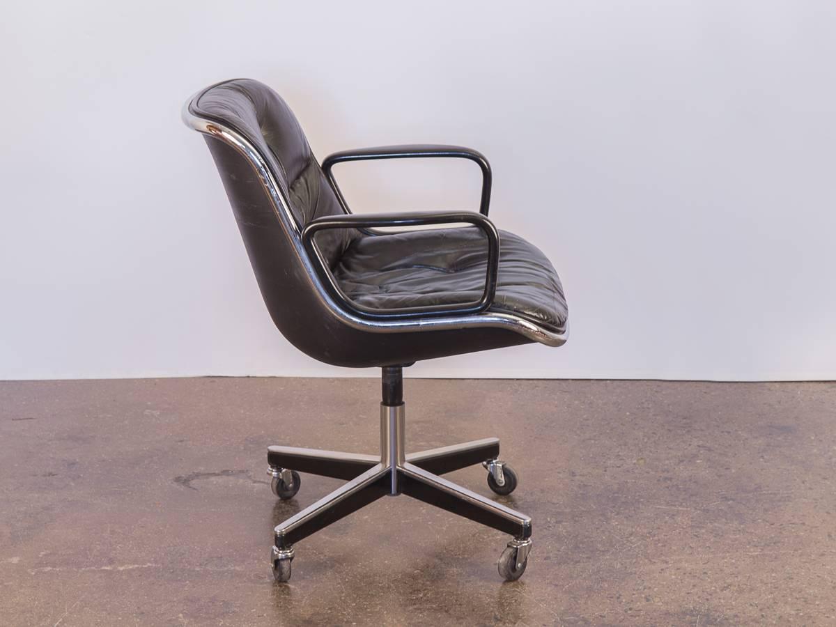 Mid-Century Modern Charles Pollock Executive Desk Chair for Knoll