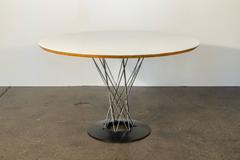 Knoll Cyclone Table