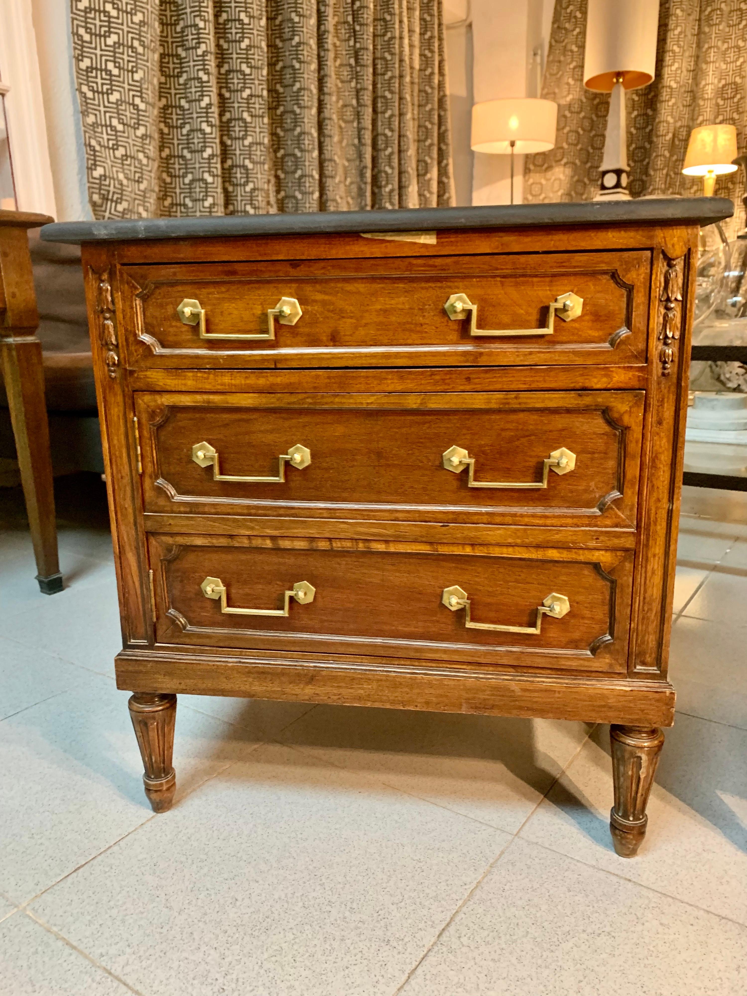Pair of 20th Century Walnut Spanish Louis XVI Style Bedside Tables or