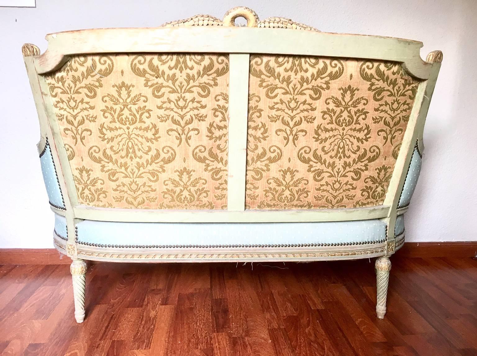 18th Century French Louis XVI Painted Sette In Good Condition In Madrid, ES