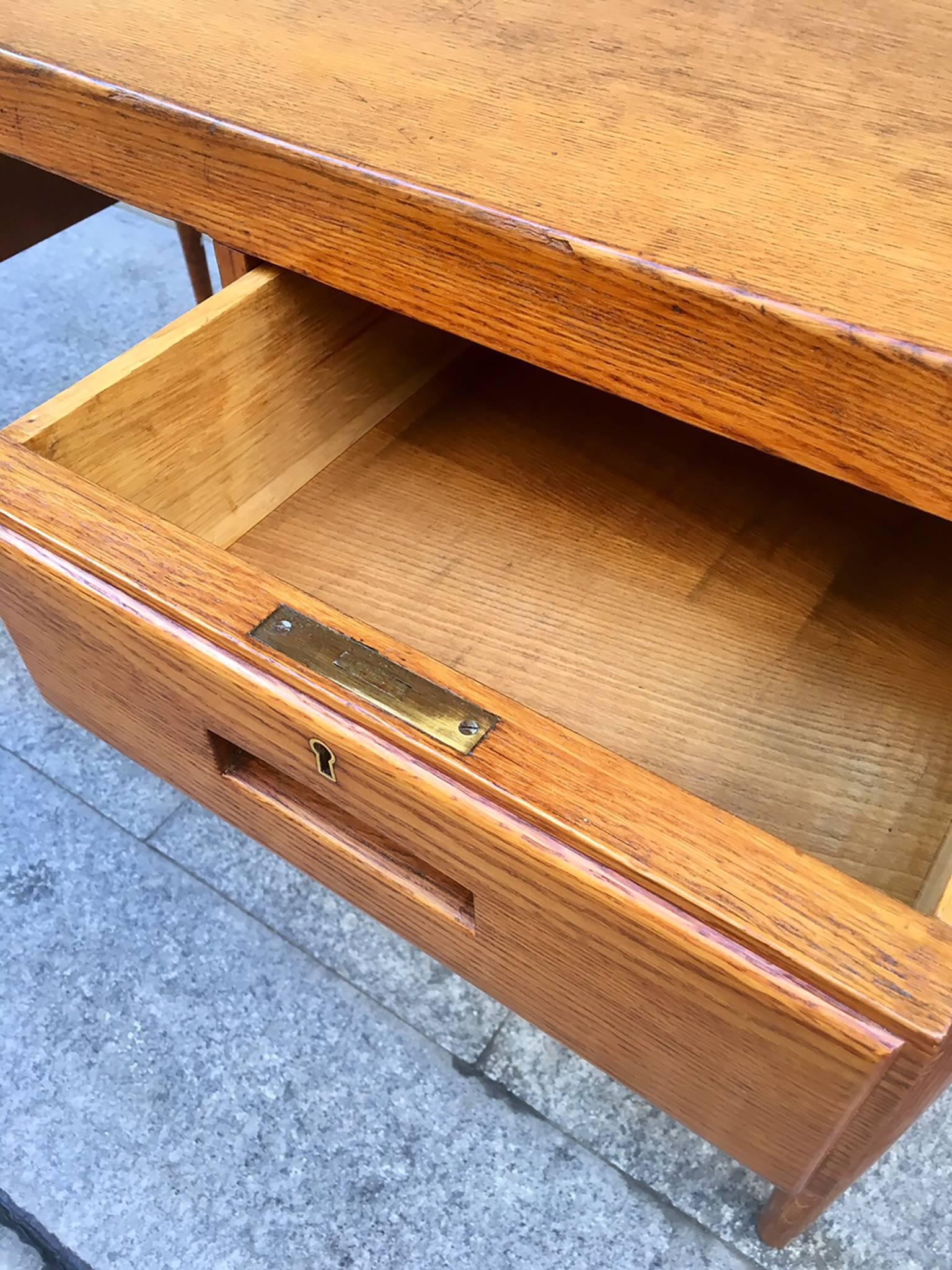 Italian Modern Writing Table Desk In Excellent Condition In Madrid, ES