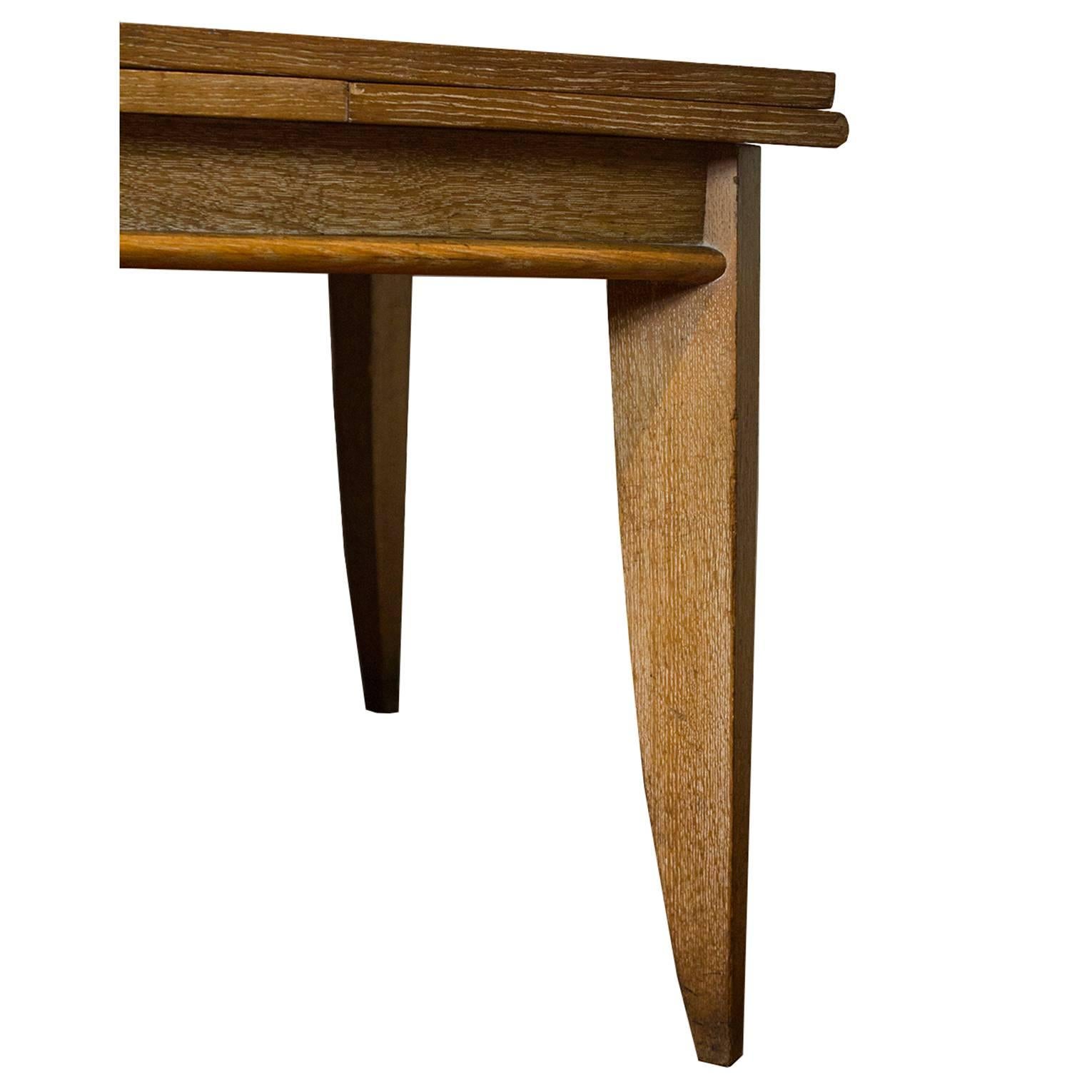 Art Deco extending table, in oak 