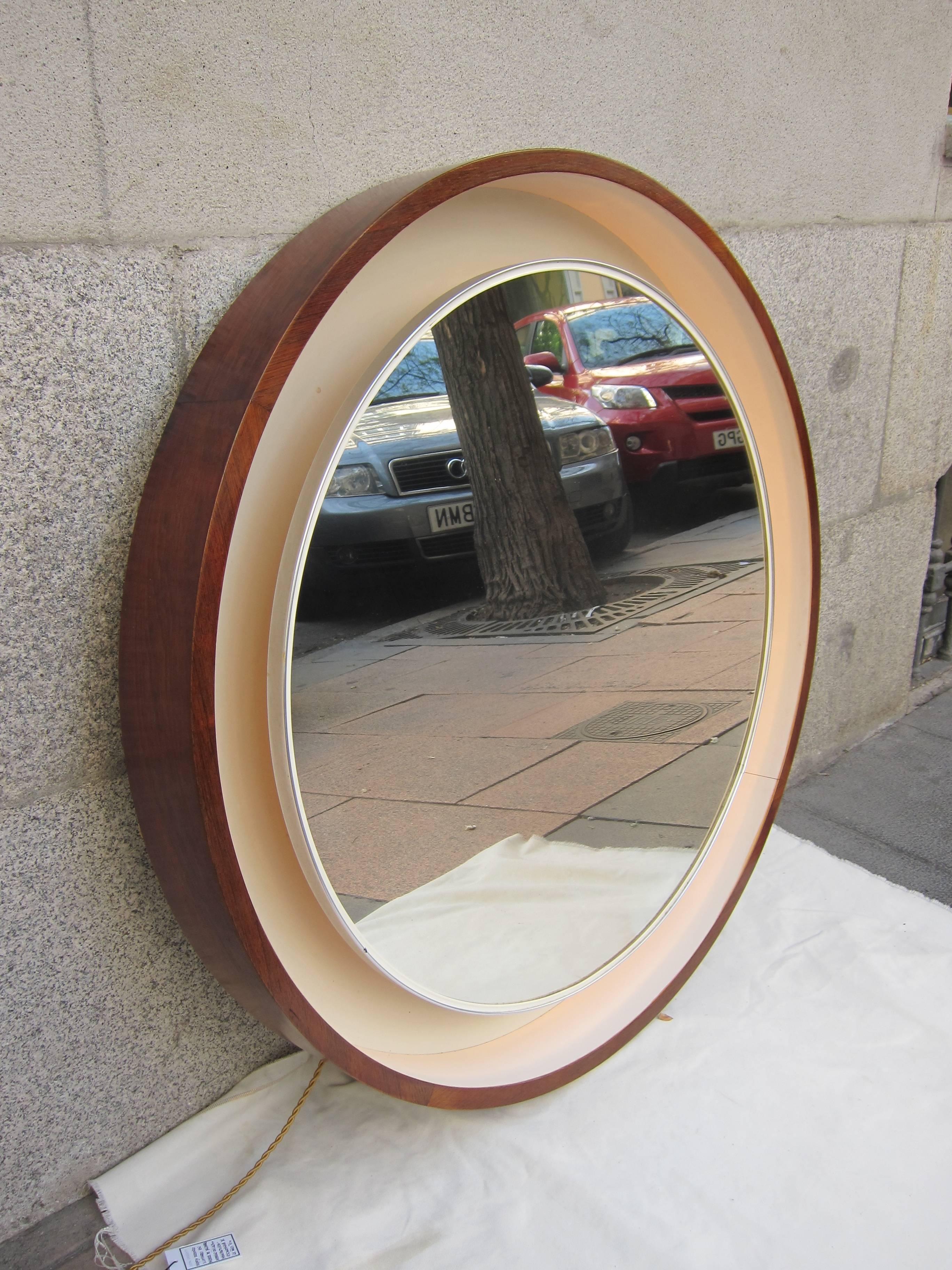Rosewood and Lacquer with Light Mirror, Scandinavia, 1970 For Sale 4