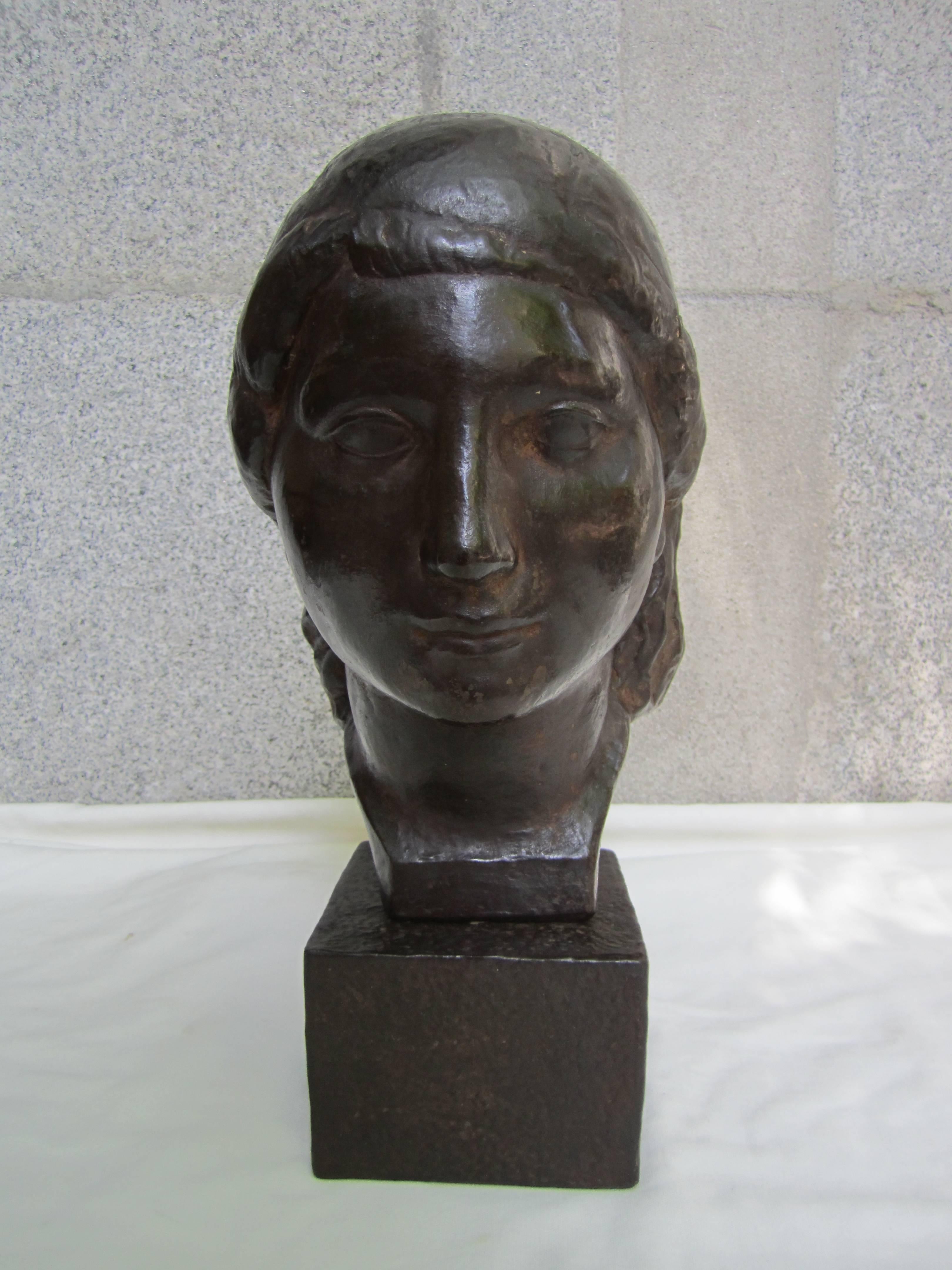 Terracotta Woman's Head Attributed to Androusov, circa 1950 In Excellent Condition For Sale In Madrid, ES