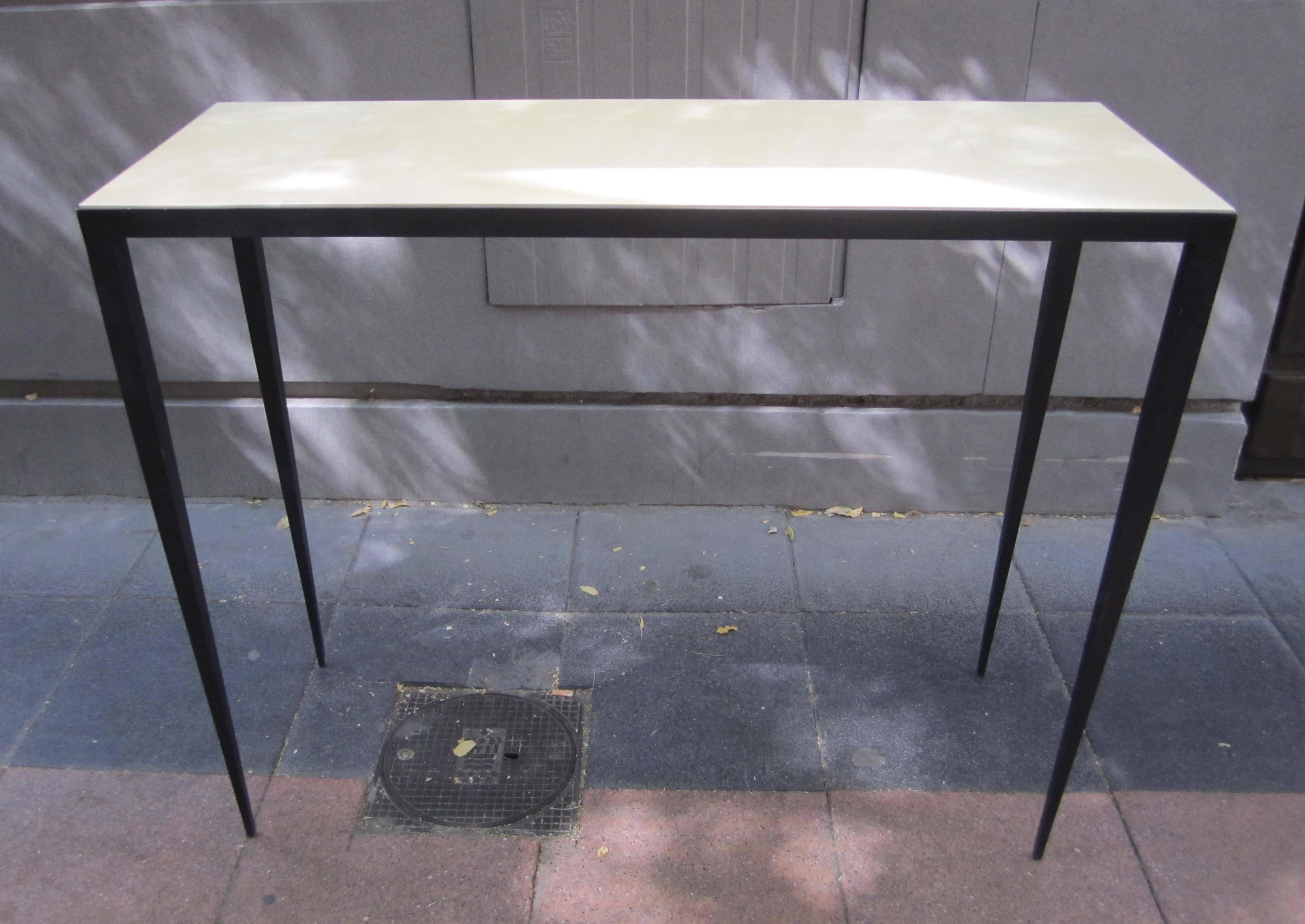 Pair of Parchment and Iron Consoles in the Style of Jean-Michel Frank In Excellent Condition For Sale In Madrid, ES