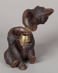 Geschnitztes Schwarzwälder Bärengefäß mit Deckel, 19. Jahrhundert