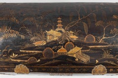 chinesische Lacktruhe aus dem 18. Jahrhundert auf einem englischen Giltwood-Ständer