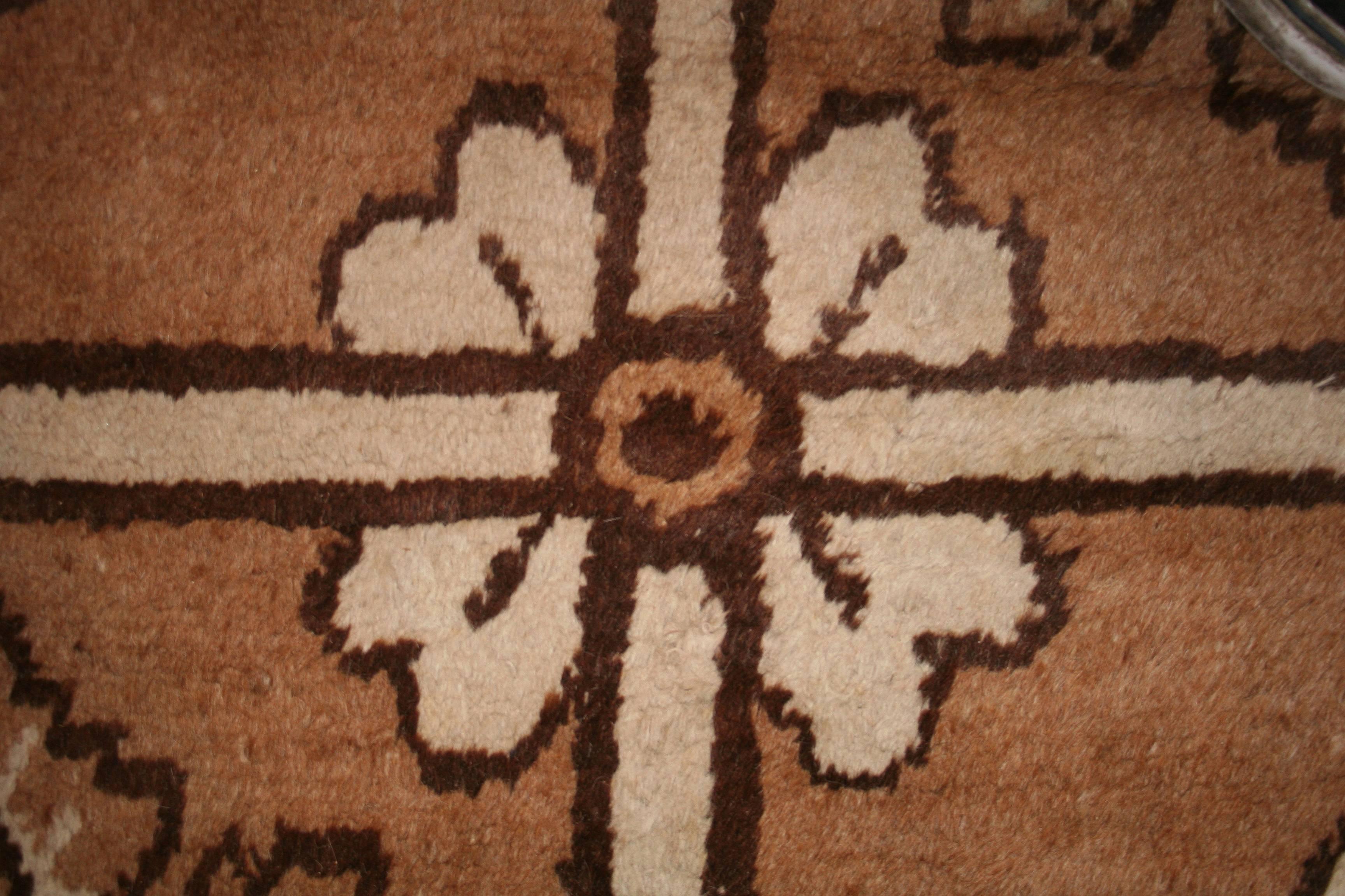 Antiker geometrischer mongolischer chinesischer Teppich (Handgeknüpft) im Angebot