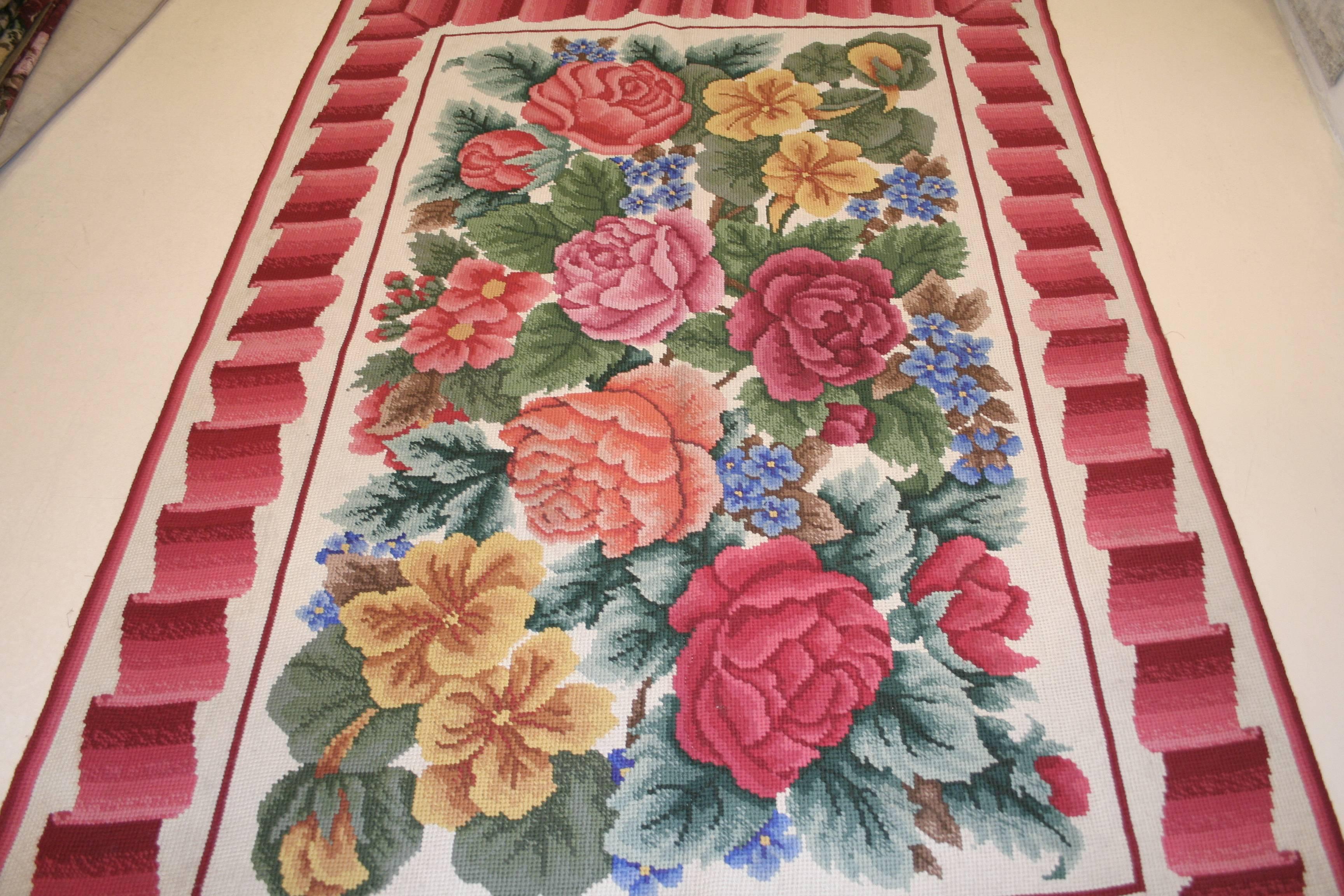 Diese Nadelspitze wurde Mitte der 1980er Jahre von der Vigo Carpet Gallery in London bei der Royal School of Needlework in Auftrag gegeben und signalisierte ein kurzes Revival für Nadelspitzen mit aufwendigen floralen Mustern in England, als