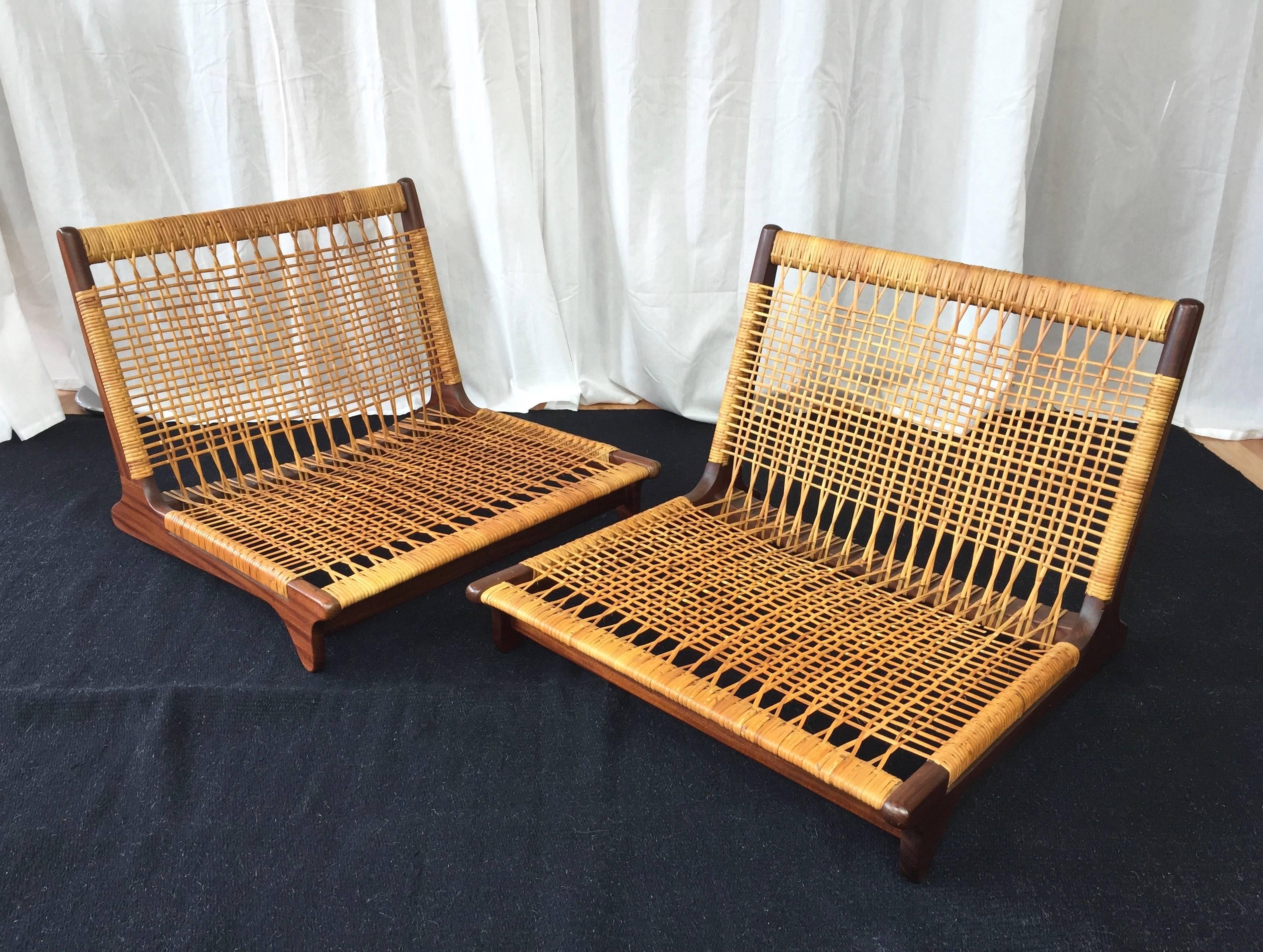 Rare Hans Olsen Low Loungers and Table Set for Brahmin In Good Condition In San Francisco, CA