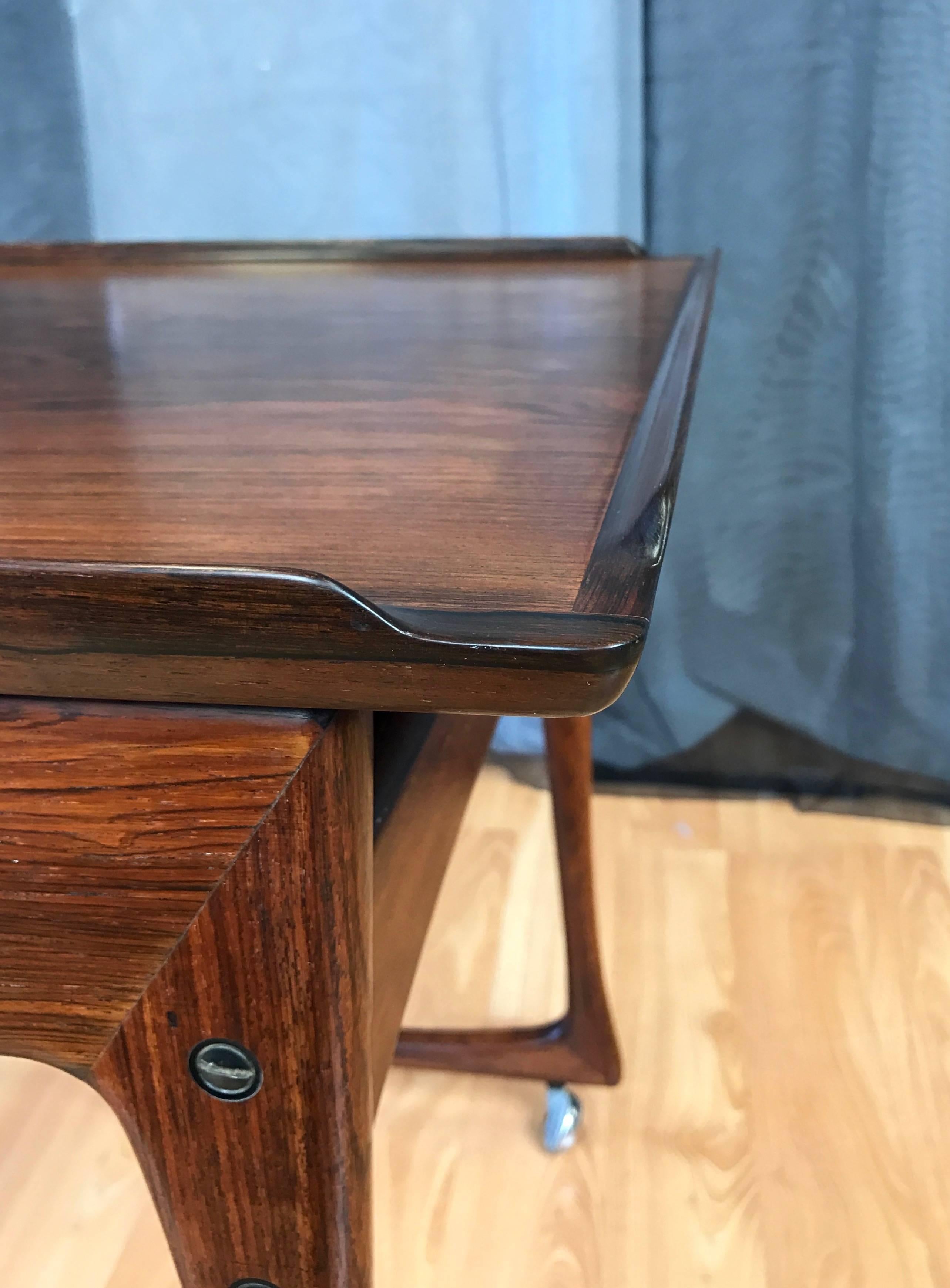 Uncommon J. Ingvar Jensen Rosewood Sliding-Top Bar Cart In Good Condition In San Francisco, CA