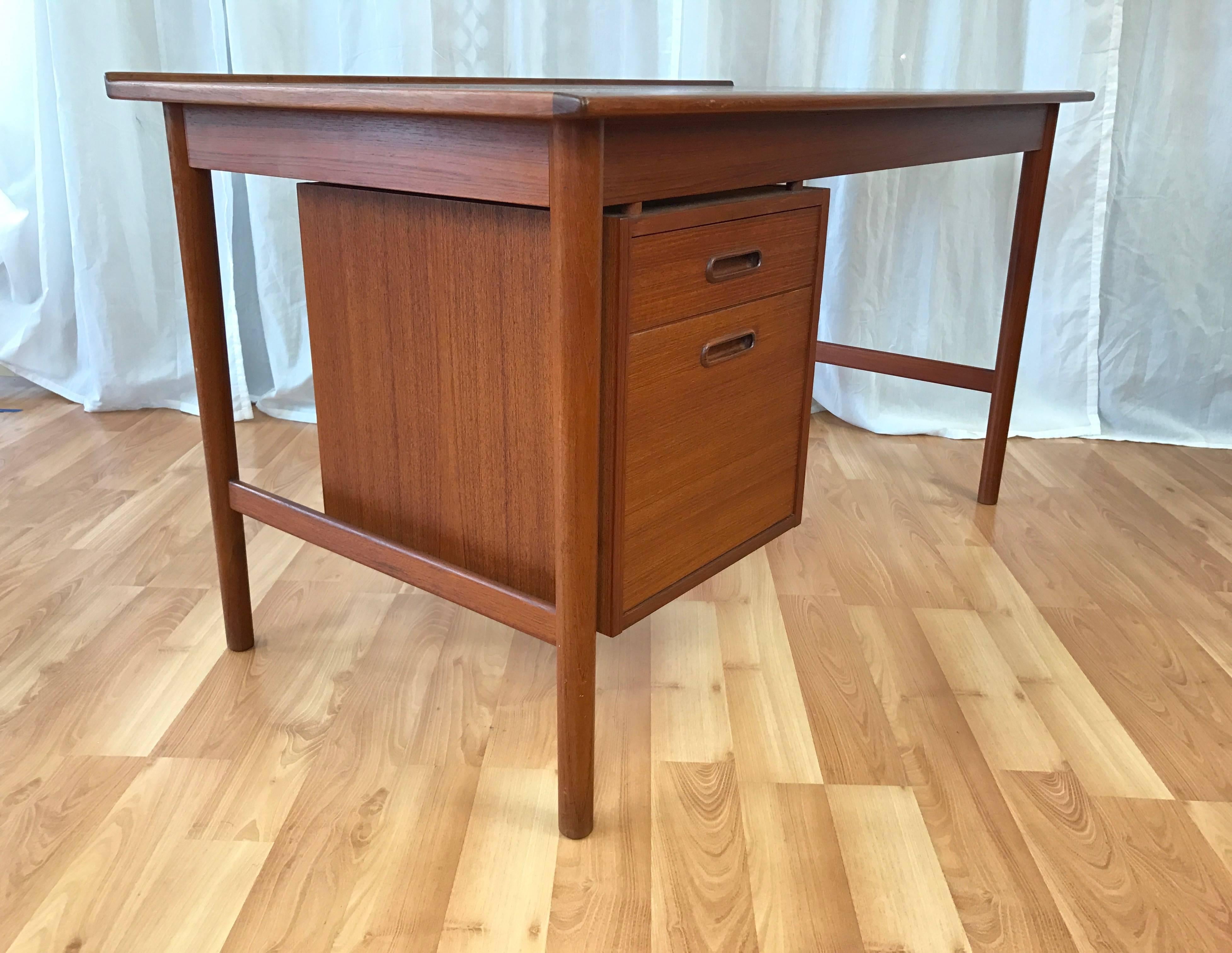 Scandinavian Modern Folke Ohlsson for DUX Model 541 Teak Writing Desk