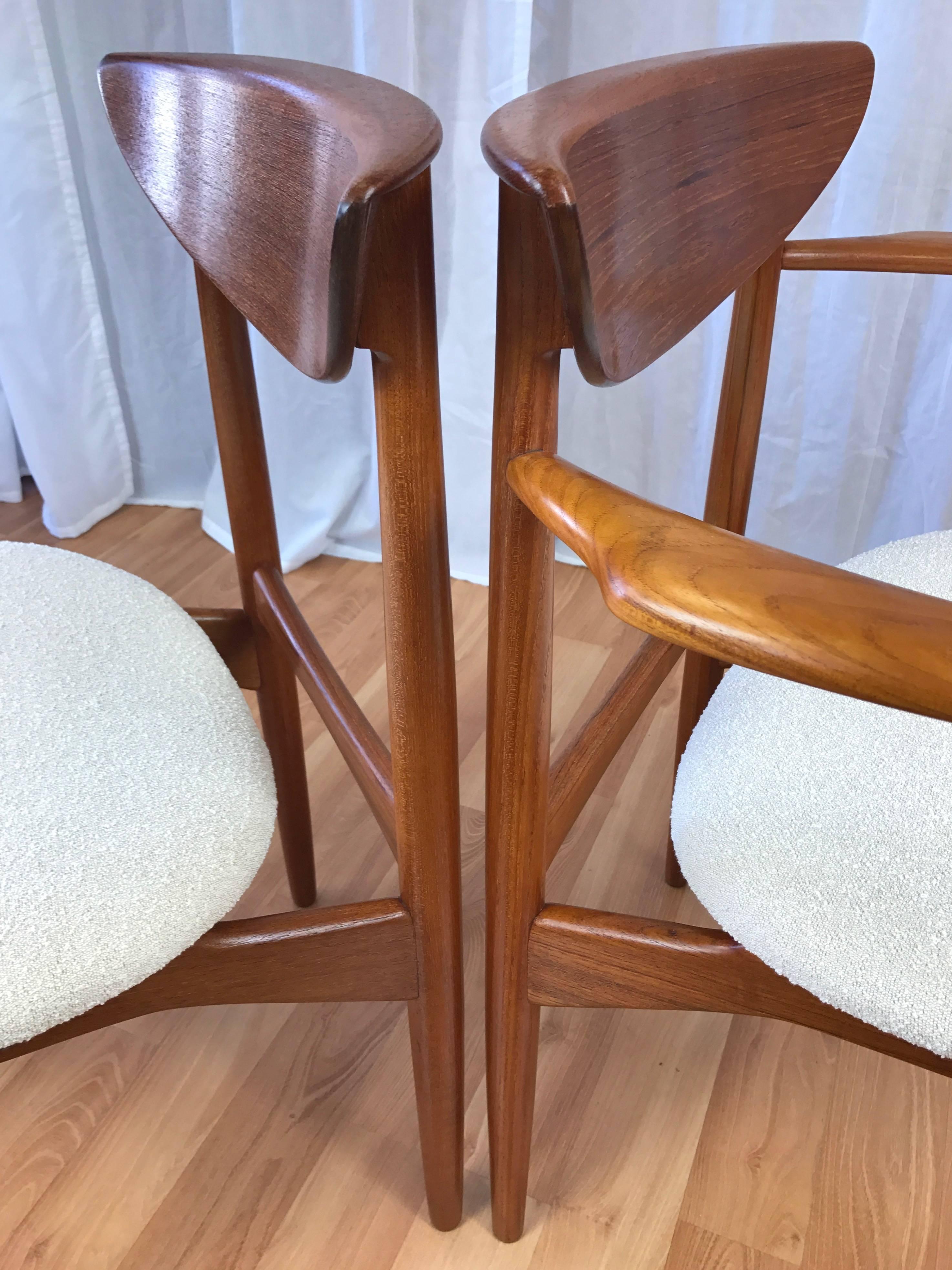 Set of Seven Uncommon Hvidt and Mølgaard-nielsen Teak Dining Chairs 1