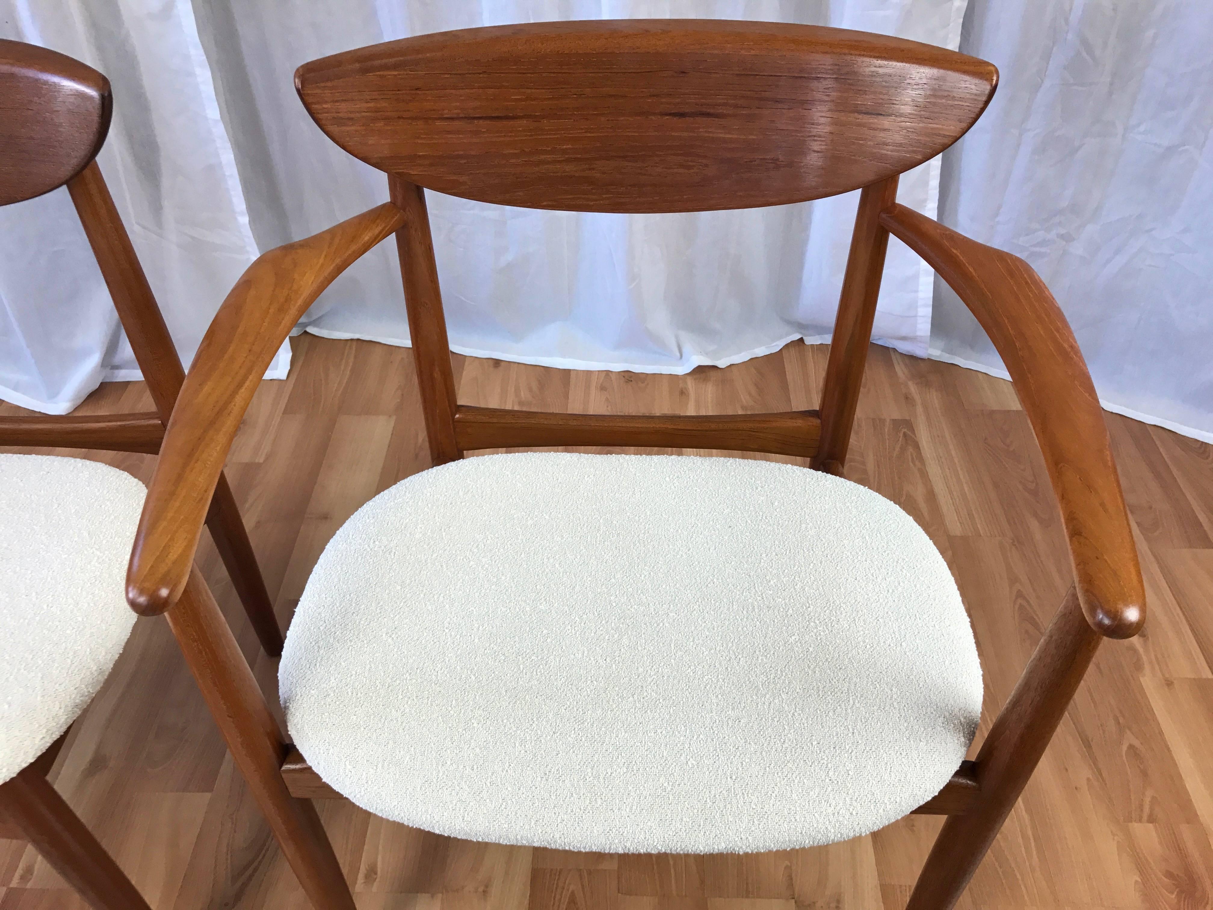 Set of Seven Uncommon Hvidt and Mølgaard-nielsen Teak Dining Chairs 3