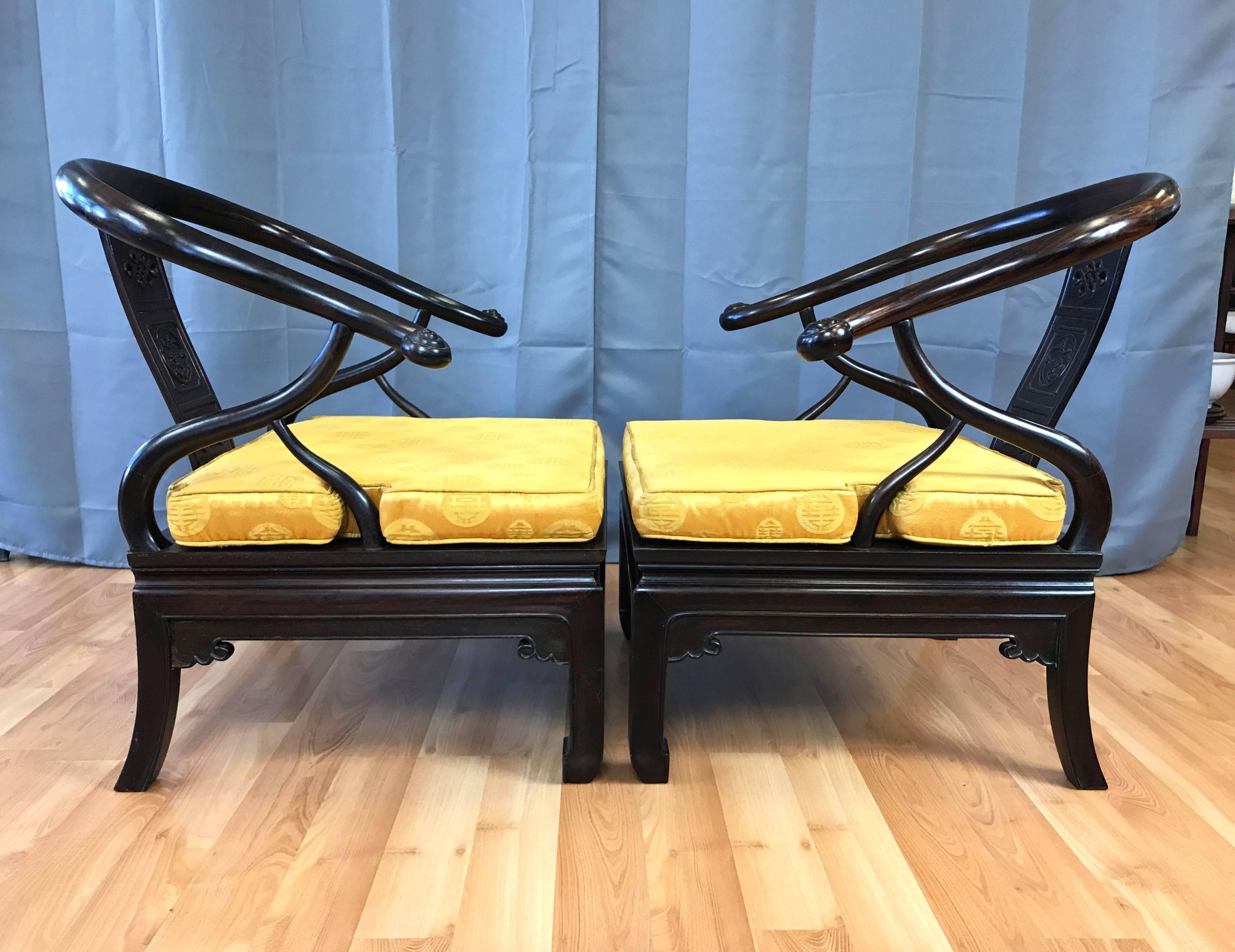 Pair of Chinese Rosewood Horseshoe Chow Chairs, circa 1920s In Good Condition In San Francisco, CA