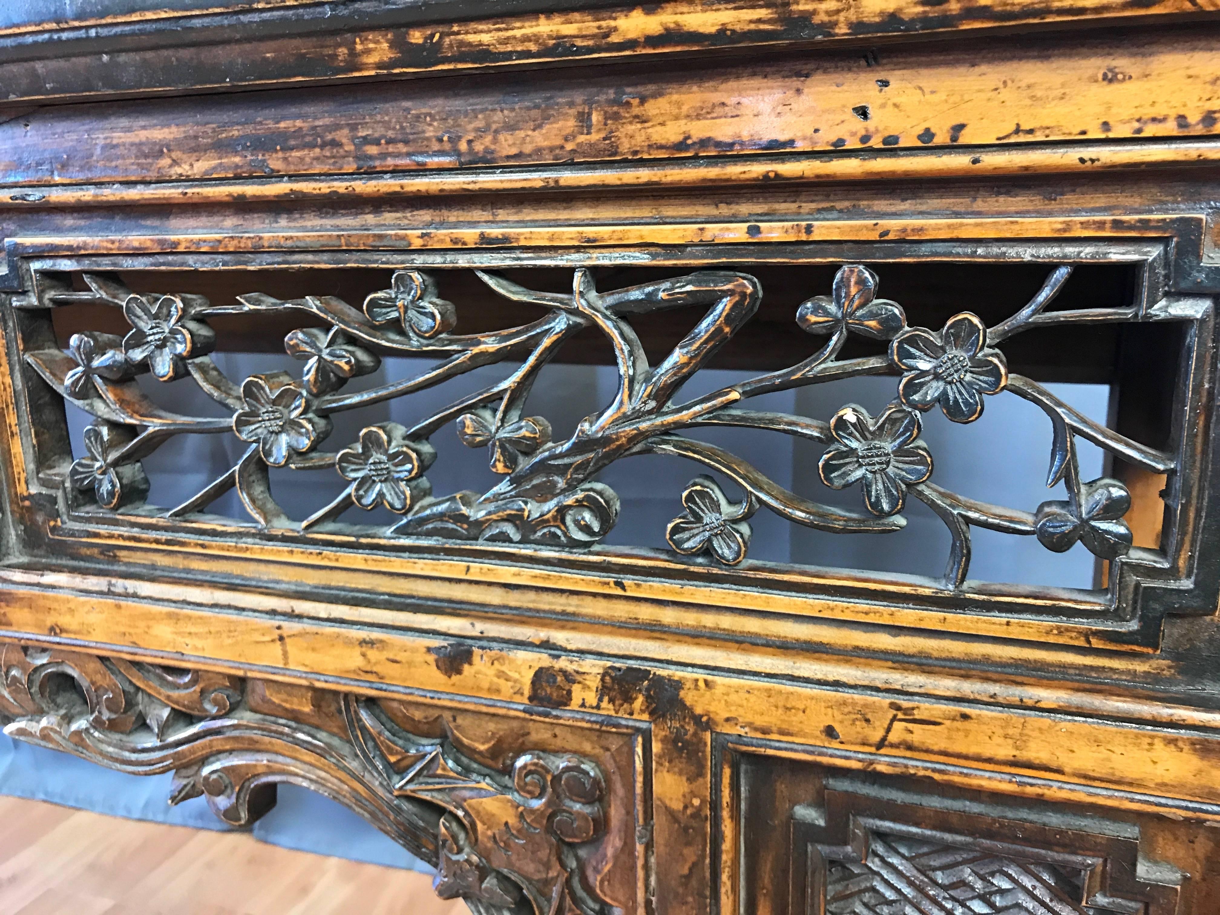 Exquisitely Carved Chinese Qing Dynasty Altar Table 1