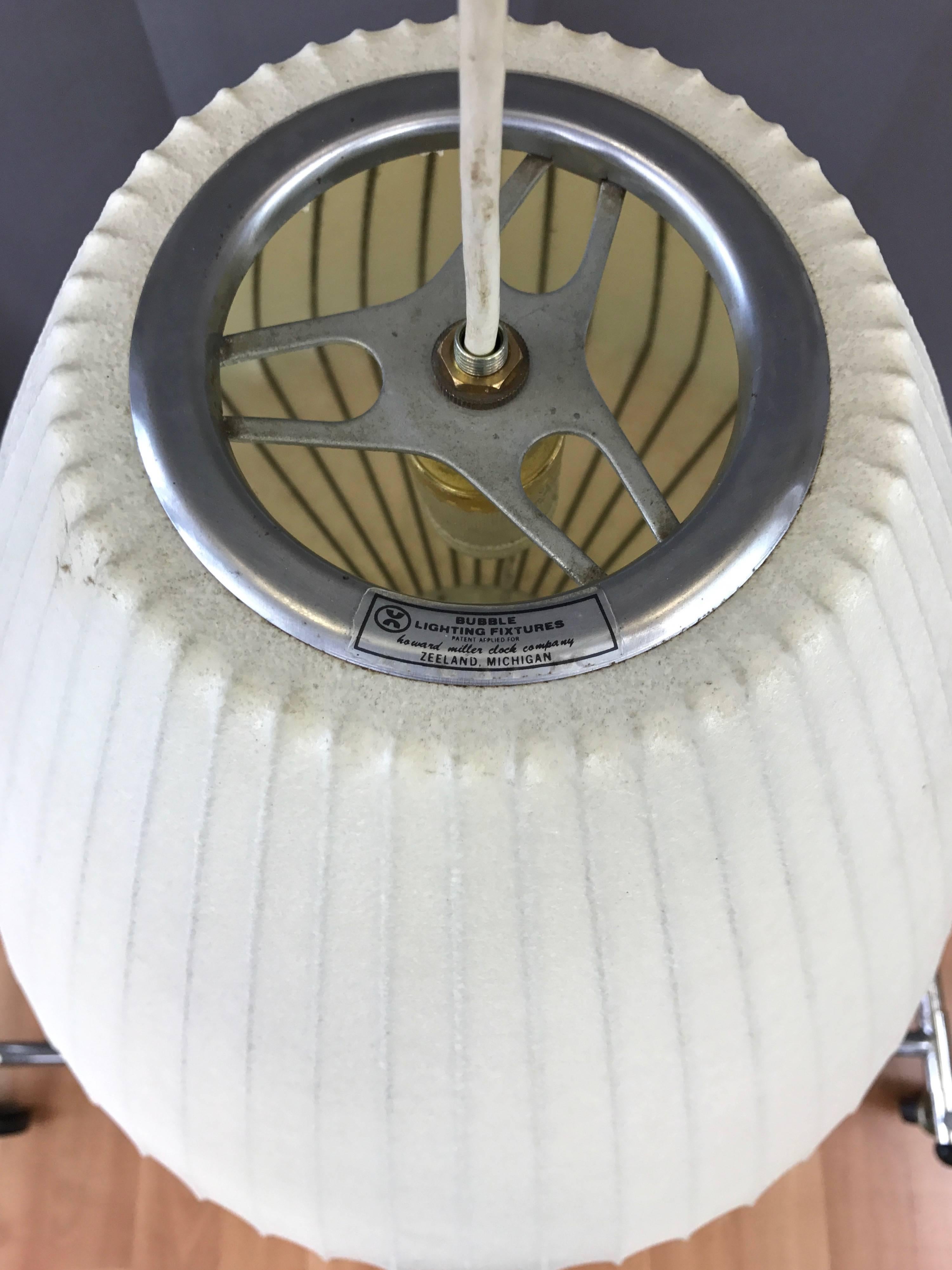 Acier Lampe à suspension vintage George Nelson pour Howard Miller Bell en vente