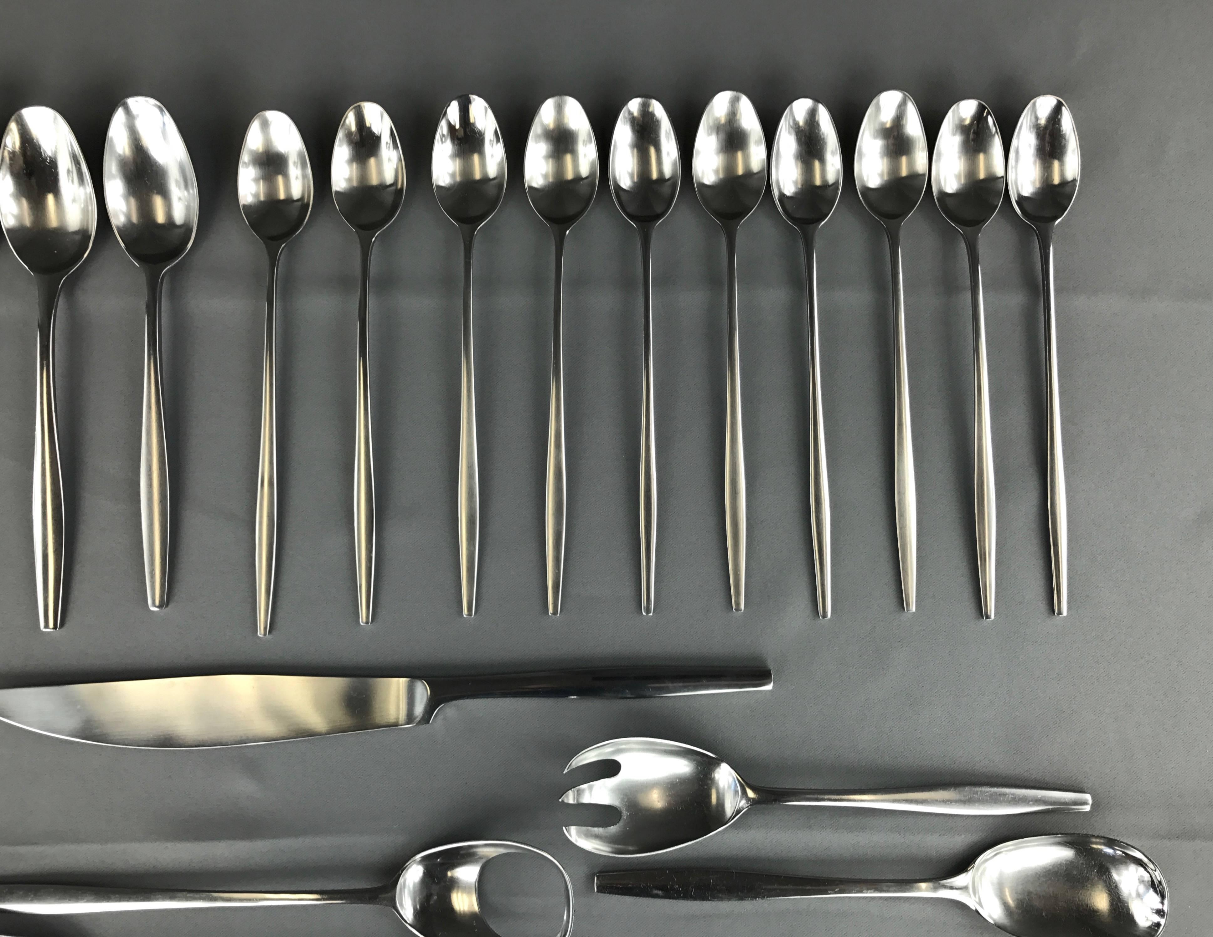 Jens Quistgaard for Dansk “Variation V” Flatware Service for Ten In Good Condition In San Francisco, CA