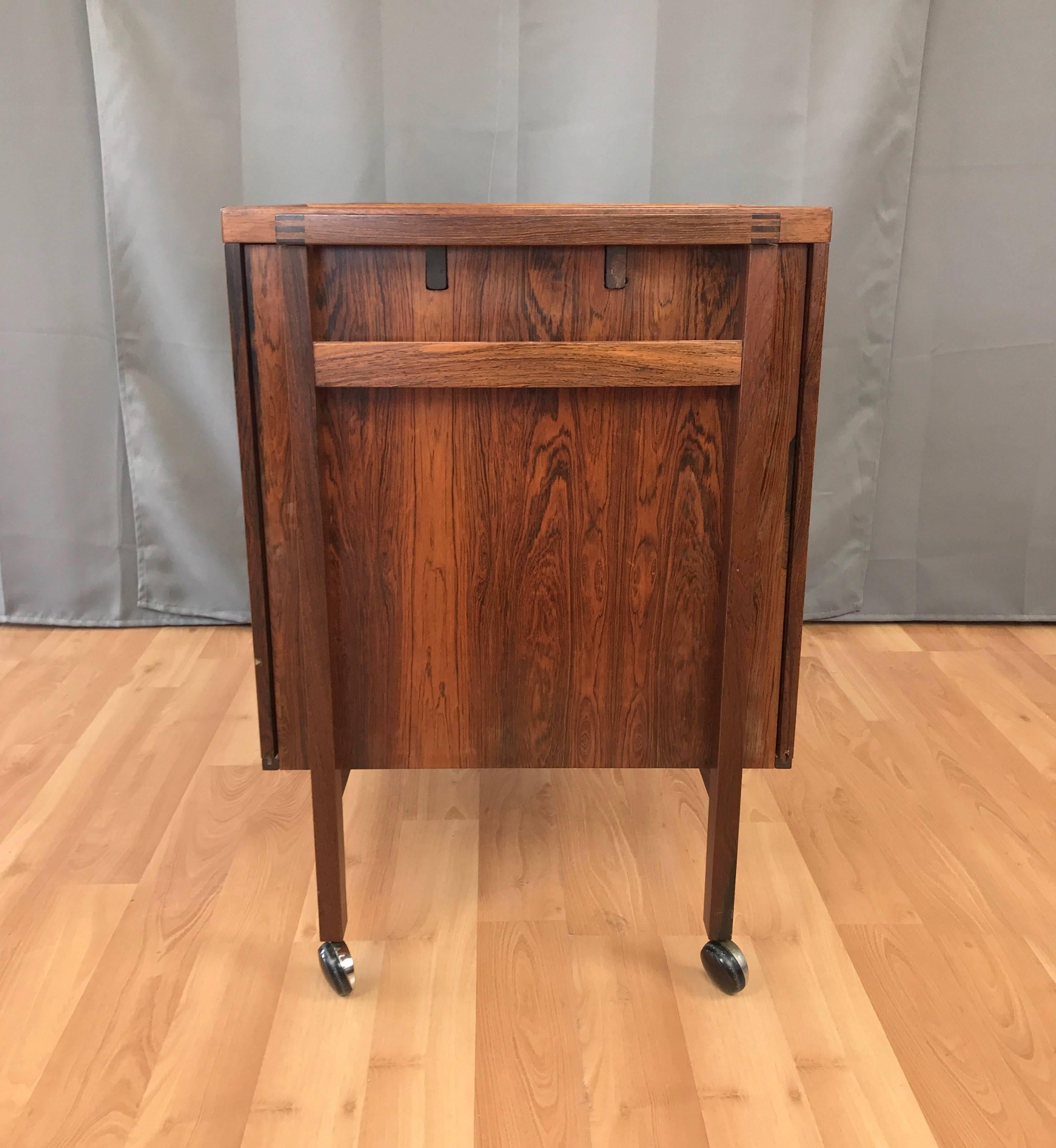 Mid-20th Century Niels Erik Glasdam Jensen Expandable Rosewood Bar Cart